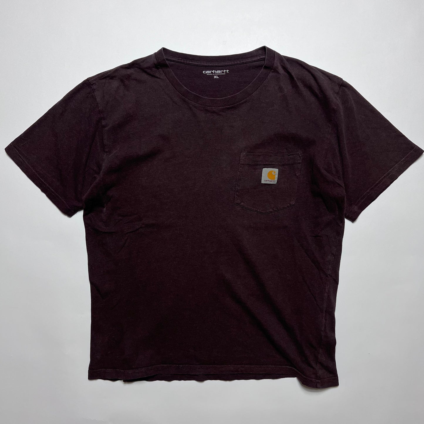 Carhartt Dark Purple Pocket T-Shirt M / L - Cats on Stacks VNTG