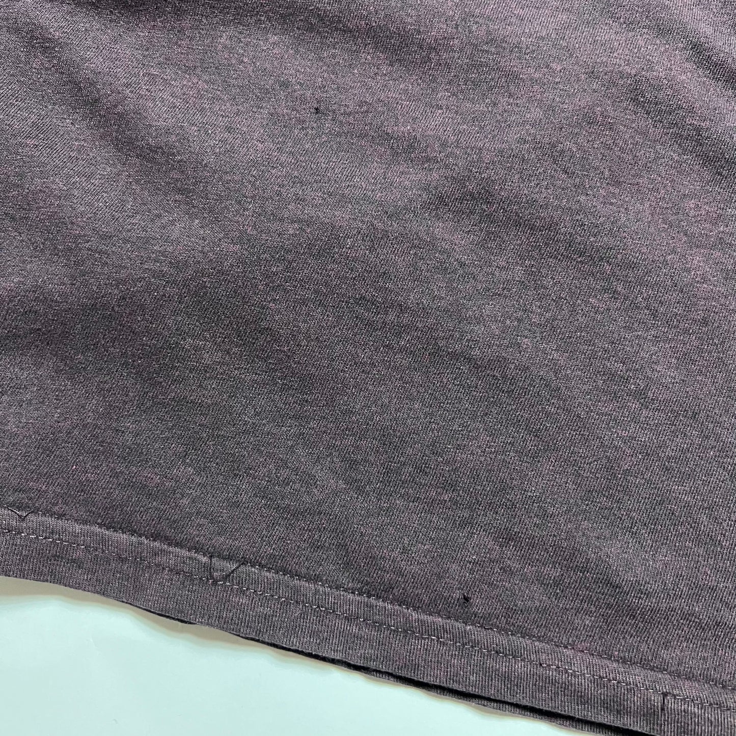 Carhartt Dark Purple Pocket T-Shirt M / L - Cats on Stacks VNTG