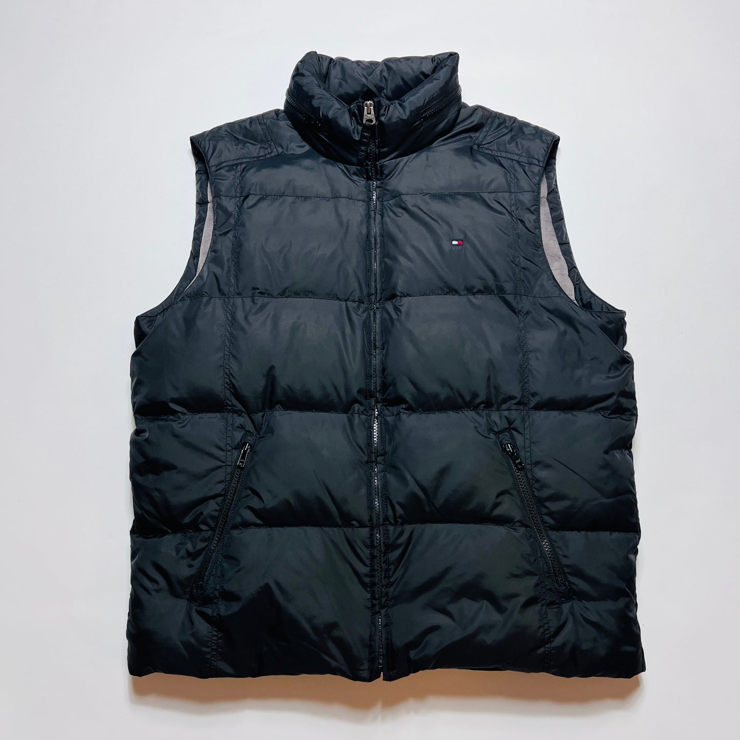 Tommy Hilfiger Black Daunenweste L - Cats on Stacks VNTG