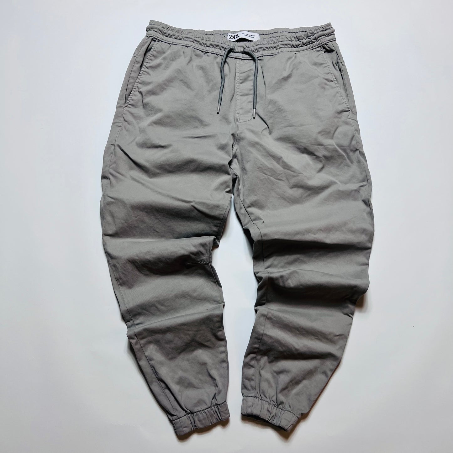ZARA Gray Cargo Pants L - Cats on Stacks VNTG