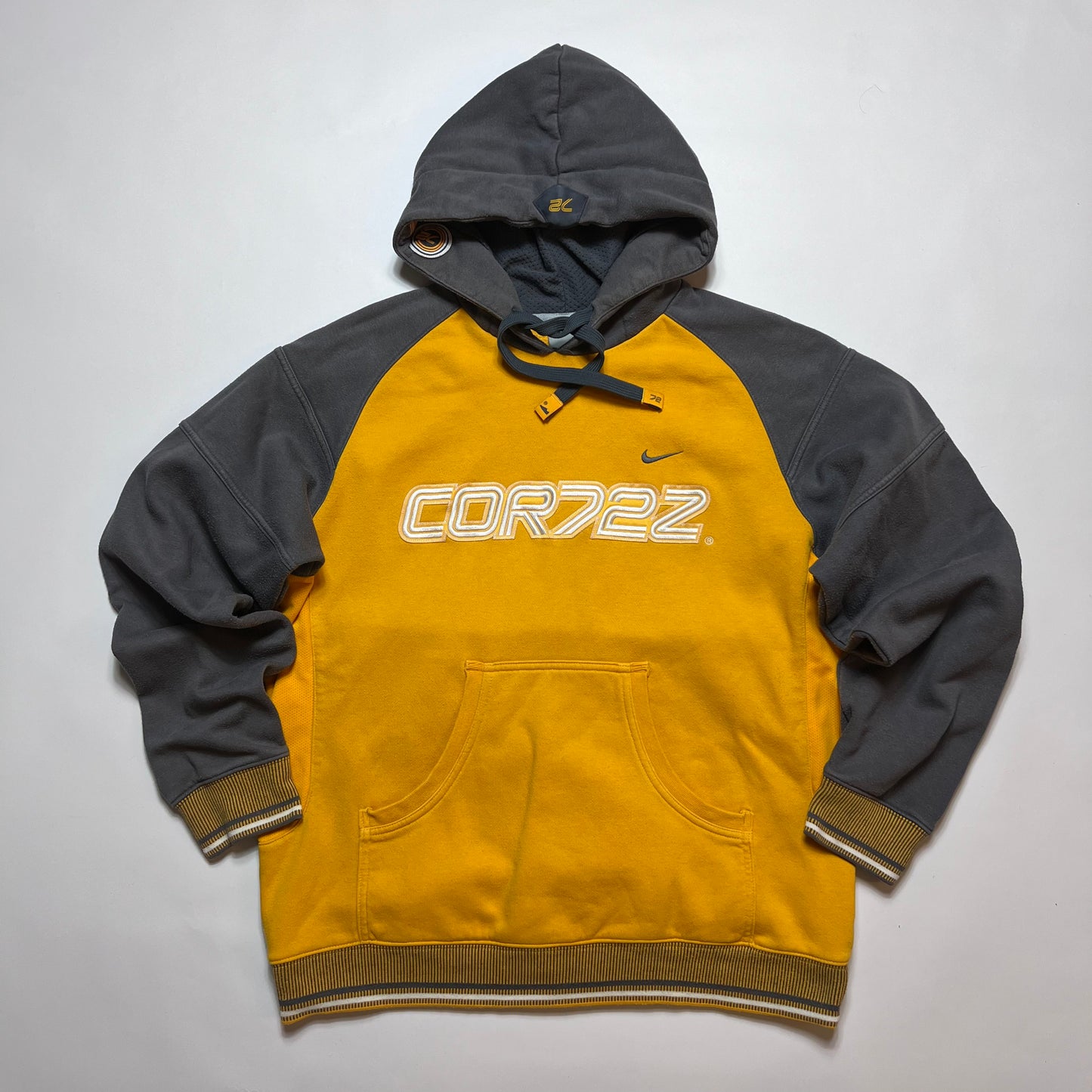 Vintage Nike Cortez Gray Yellow Hoodie M - Cats on Stacks VNTG