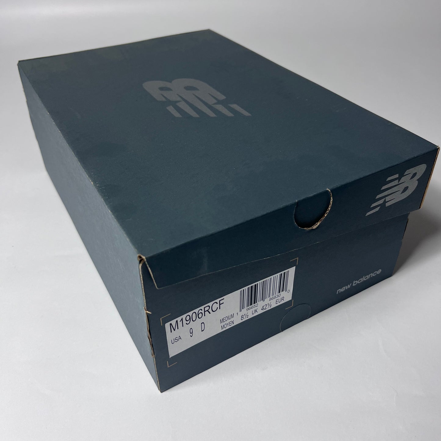 New Balance 1906R Charlotte Hornets 42,5 / M1906RCF - Cats on Stacks VNTG
