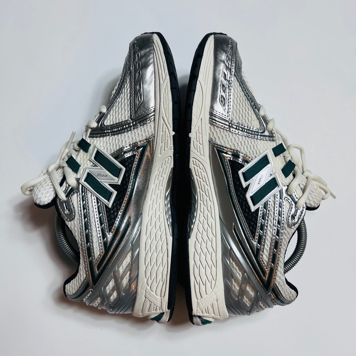 New Balance 1906R Silver Nightwatch 44 / M1906REU - Cats on Stacks VNTG