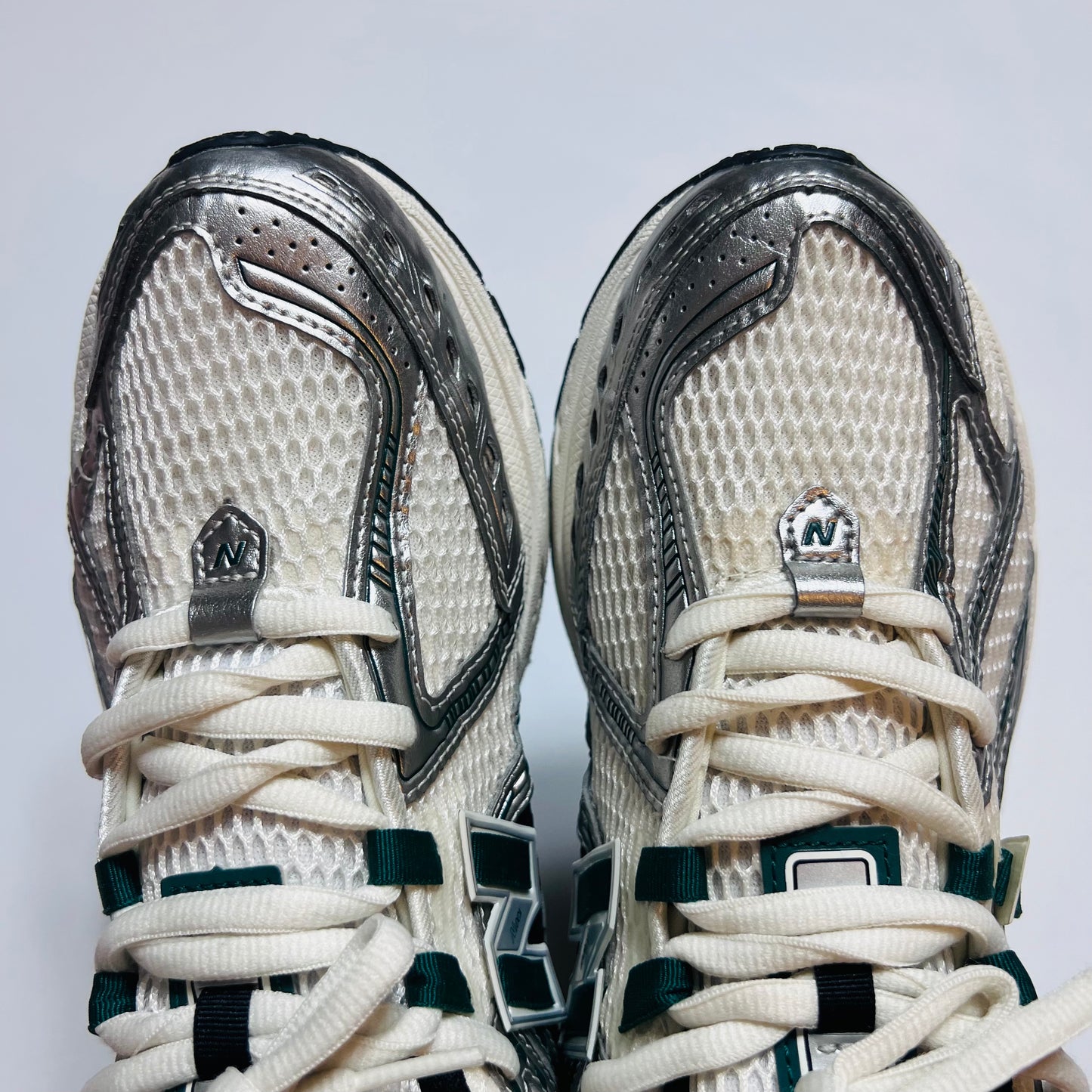 New Balance 1906R Silver Nightwatch 44 / M1906REU - Cats on Stacks VNTG