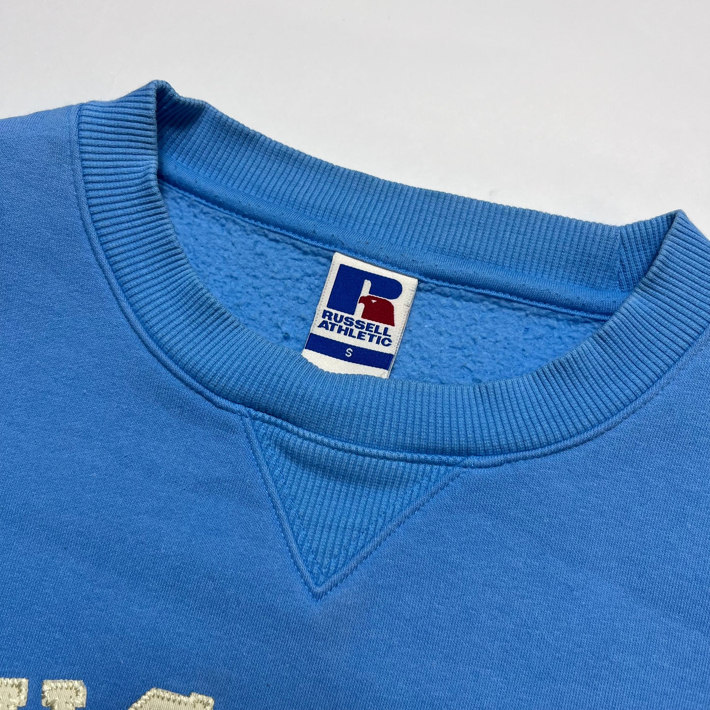 Russell Athletic Pullover Y2K Crewneck blau S / M - Cats on Stacks VNTG
