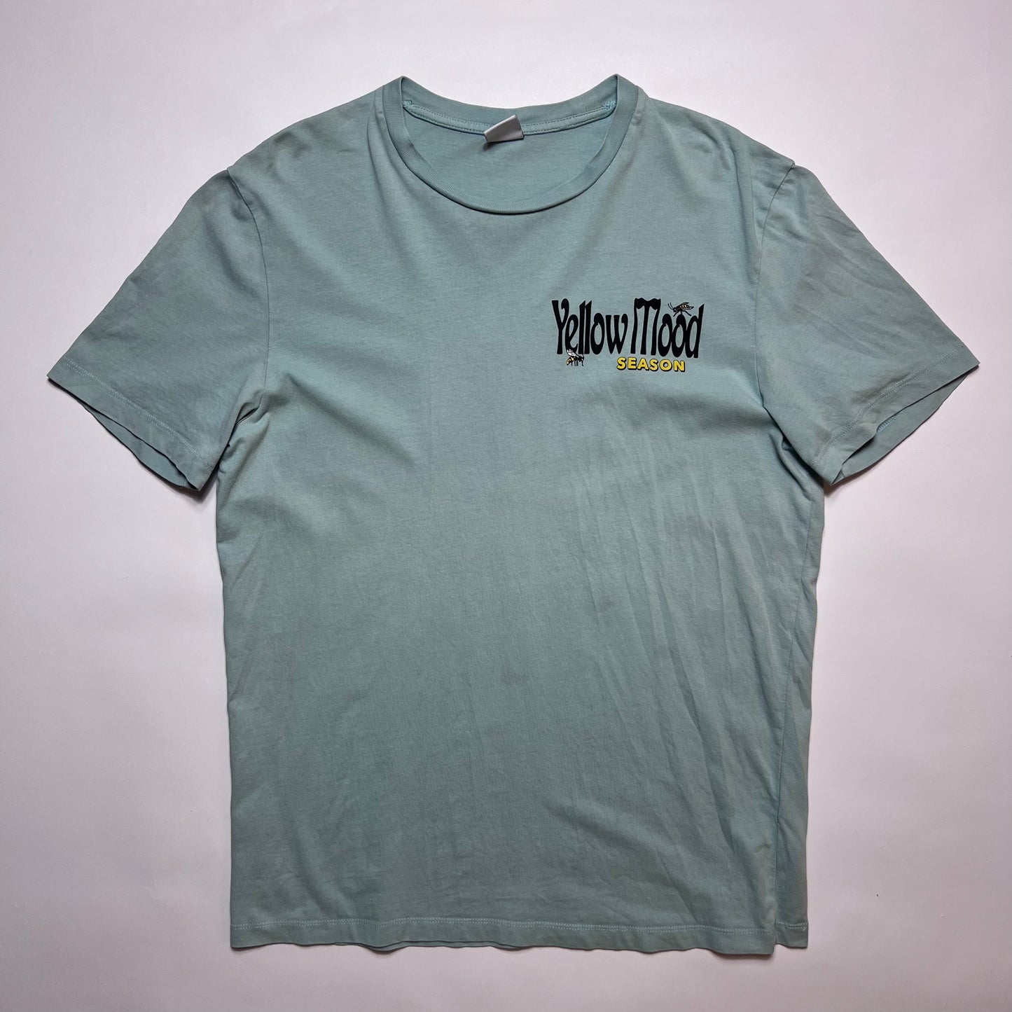 Bershka Yellow Mood Mint Green T-Shirt M - Cats on Stacks VNTG