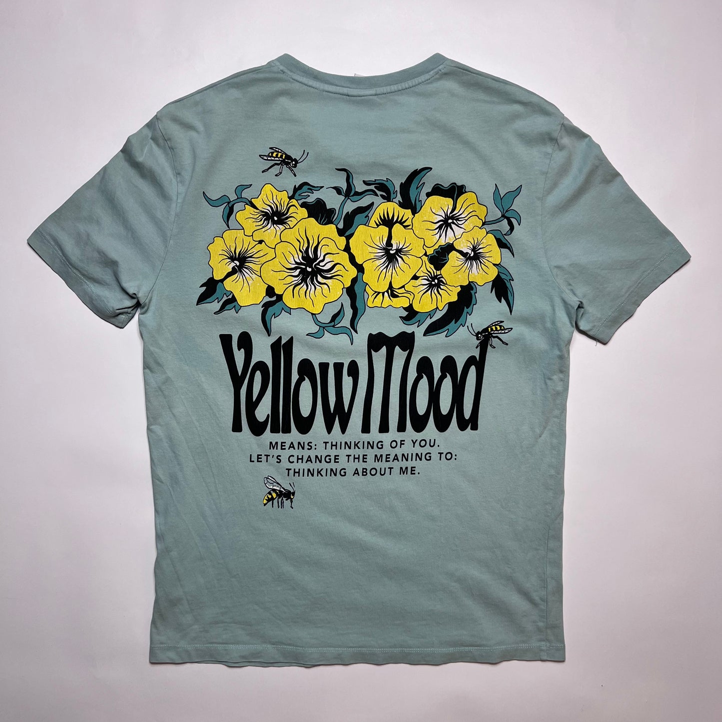 Bershka Yellow Mood Mint Green T-Shirt M - Cats on Stacks VNTG