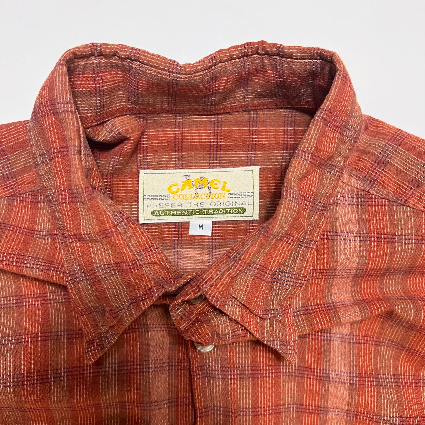 Vintage Camel Brick Red Hemd Shirt orange rot L - Cats on Stacks VNTG