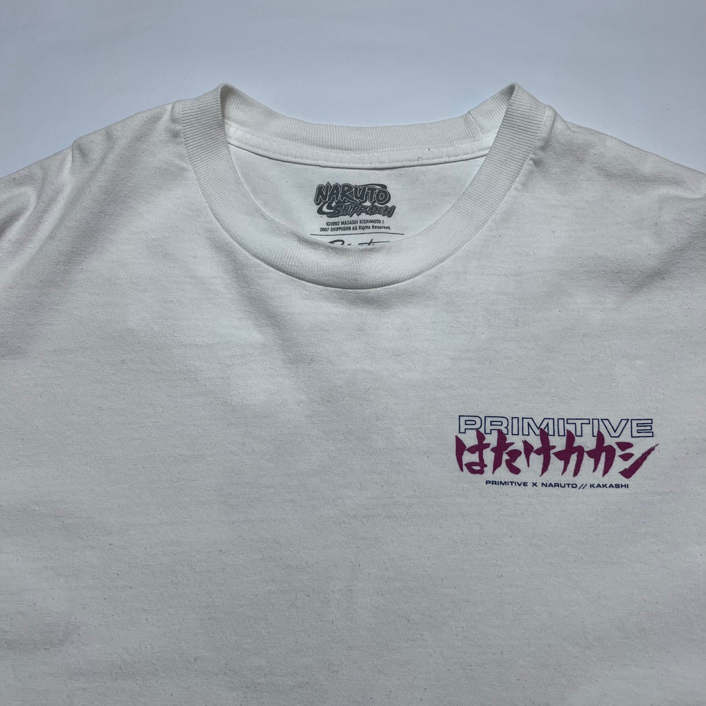 Primitive x Naruto Shippuden / Kakashi T-Shirt weiß M / L - Cats on Stacks VNTG