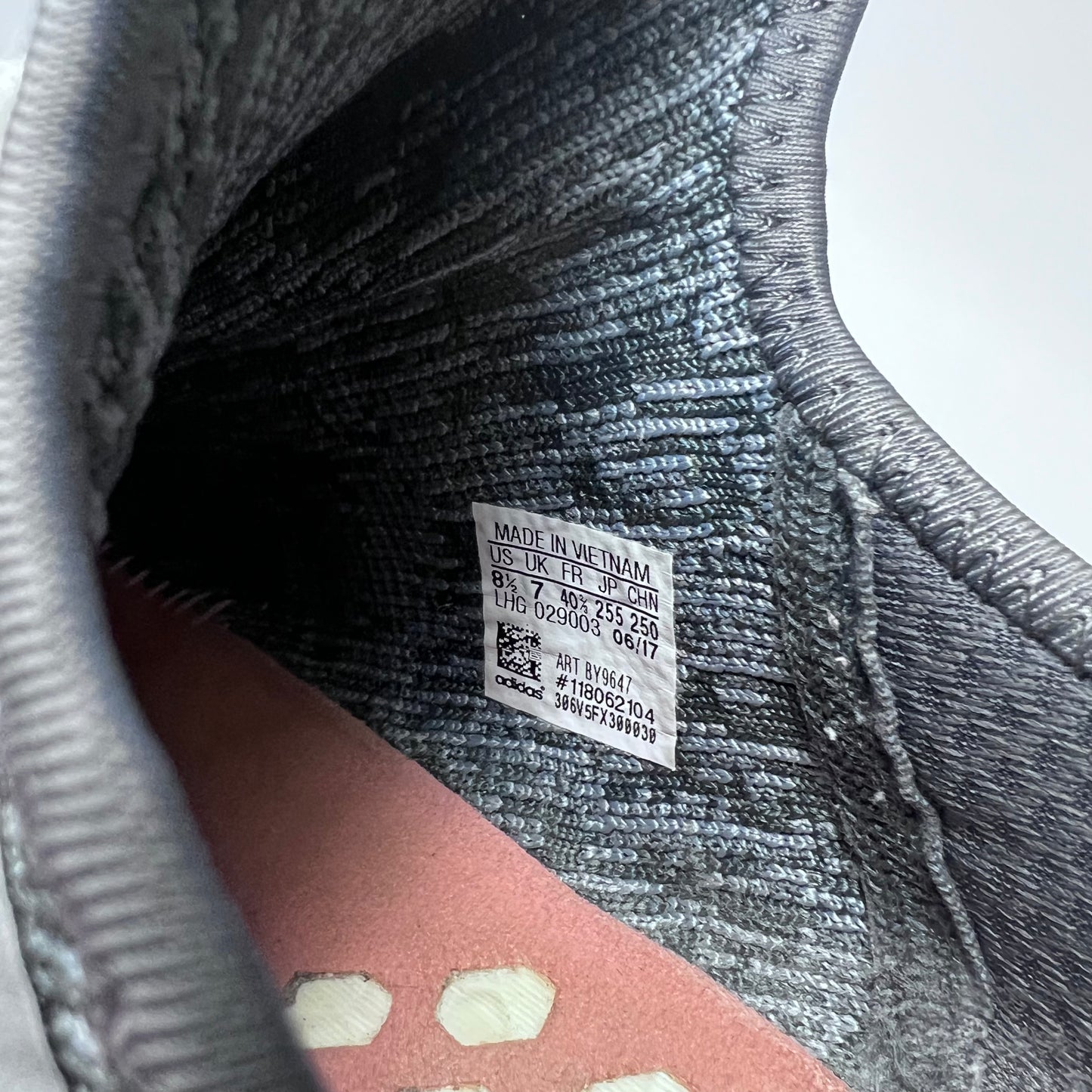 Adidas NMD R1 Heather Grey Raw Pink BY9647 Größe 40,5 - Cats on Stacks VNTG