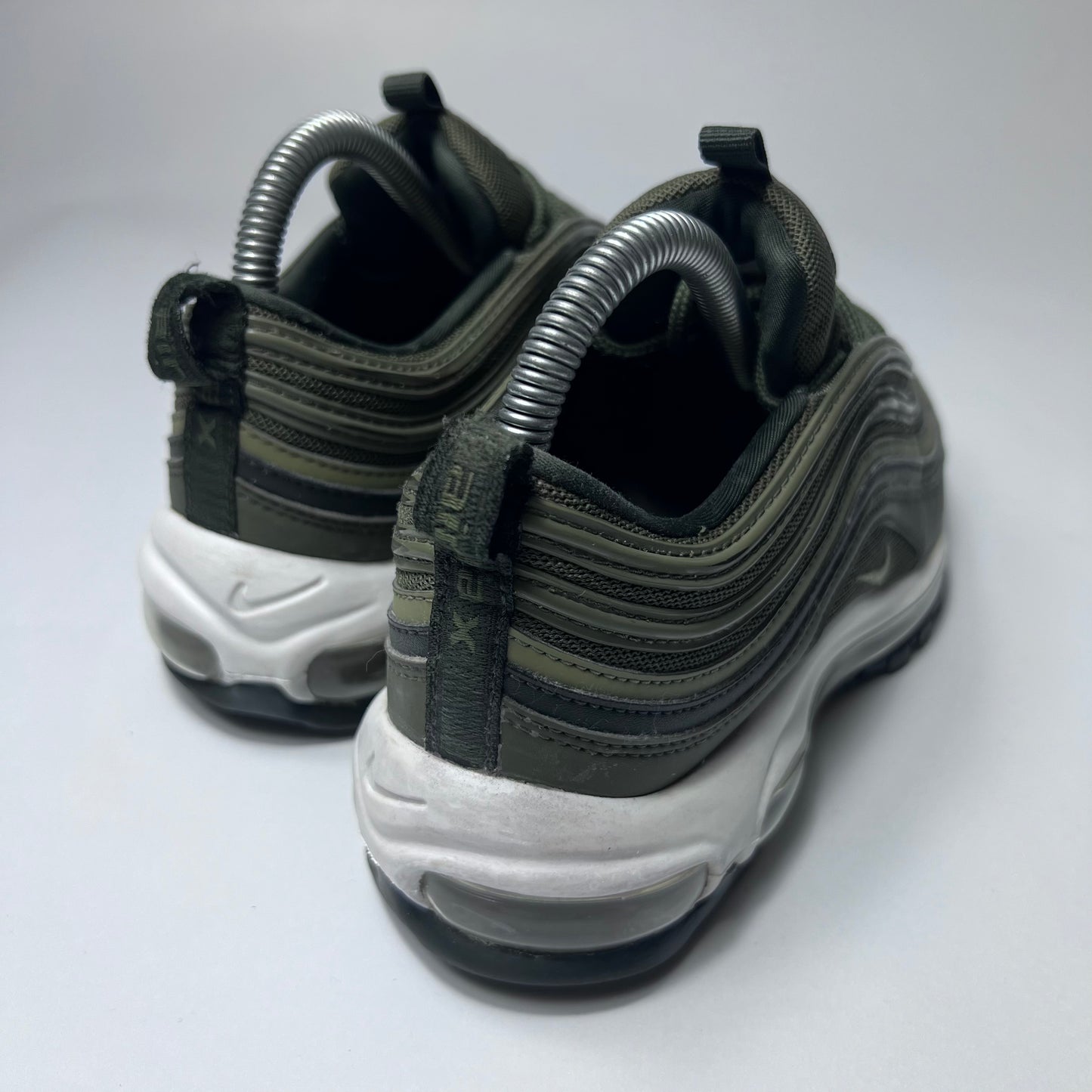 Nike Air Max 97 Olive Green 921733-200 Größe 38 - Cats on Stacks VNTG