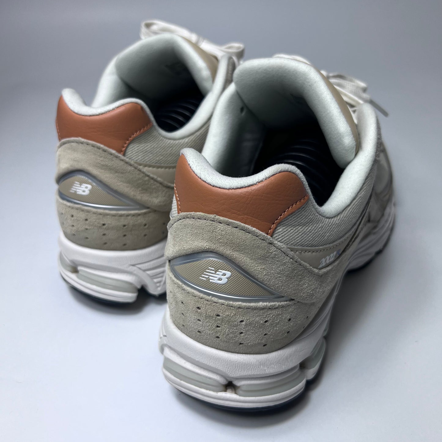 New Balance 2002R Incense Sepia Bone M2002REF Größe 45,5 - Cats on Stacks VNTG