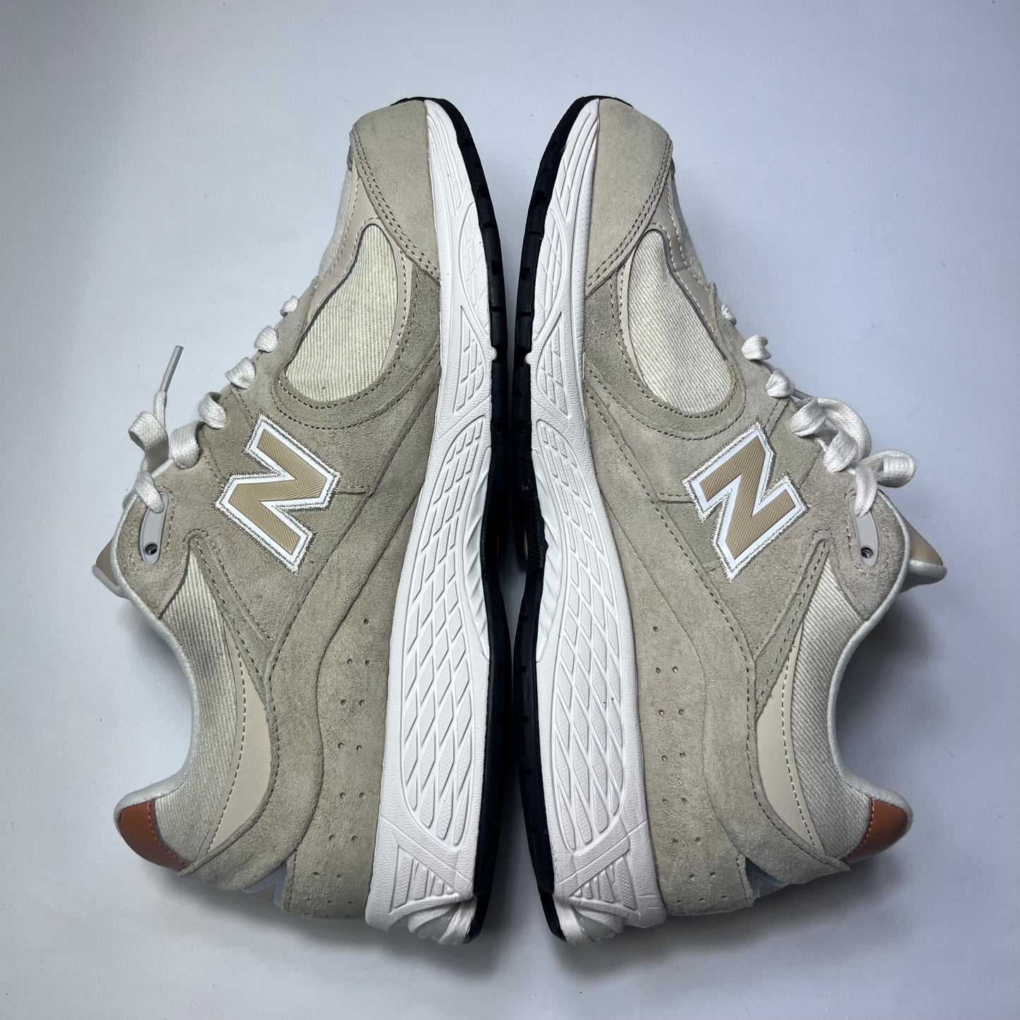 New Balance 2002R Incense Sepia Bone M2002REF Größe 45,5 - Cats on Stacks VNTG