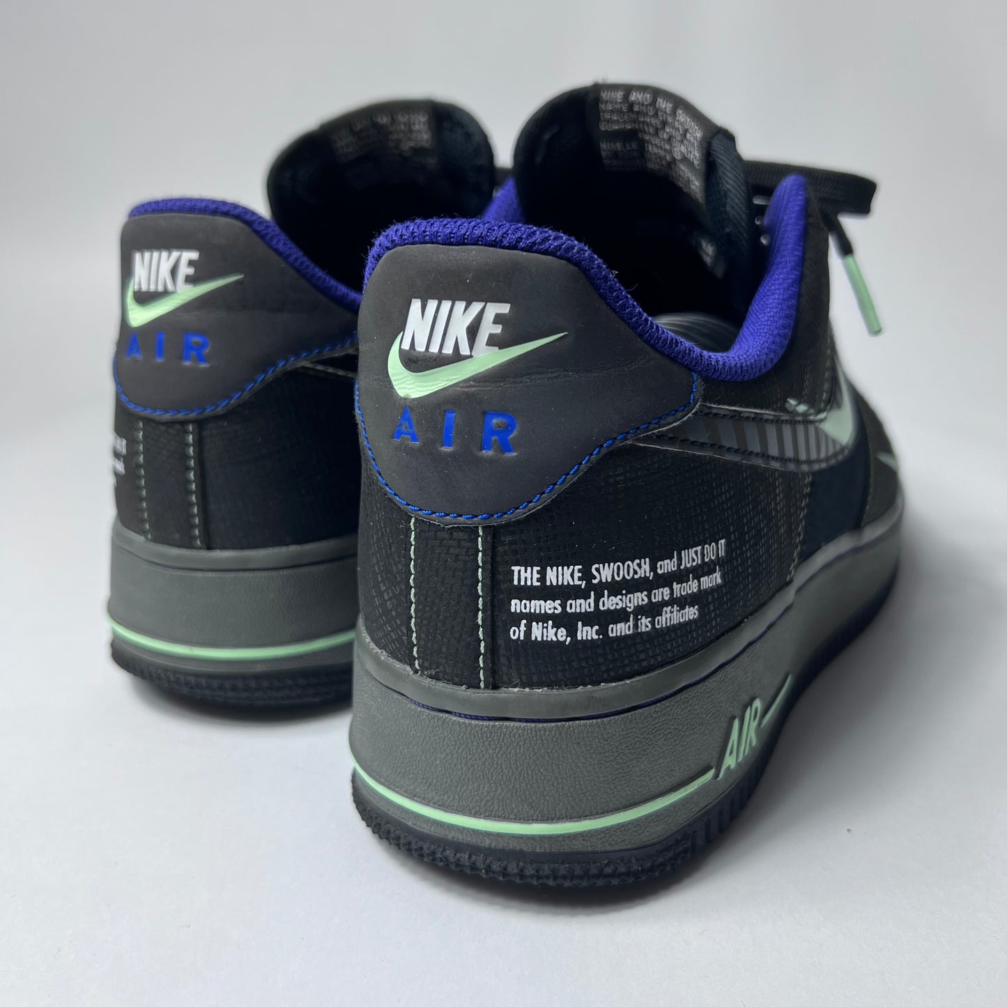 Nike Air Force 1 Low Future Swoosh Pack Black CT1621-001 Größe 42,5 - Cats on Stacks VNTG