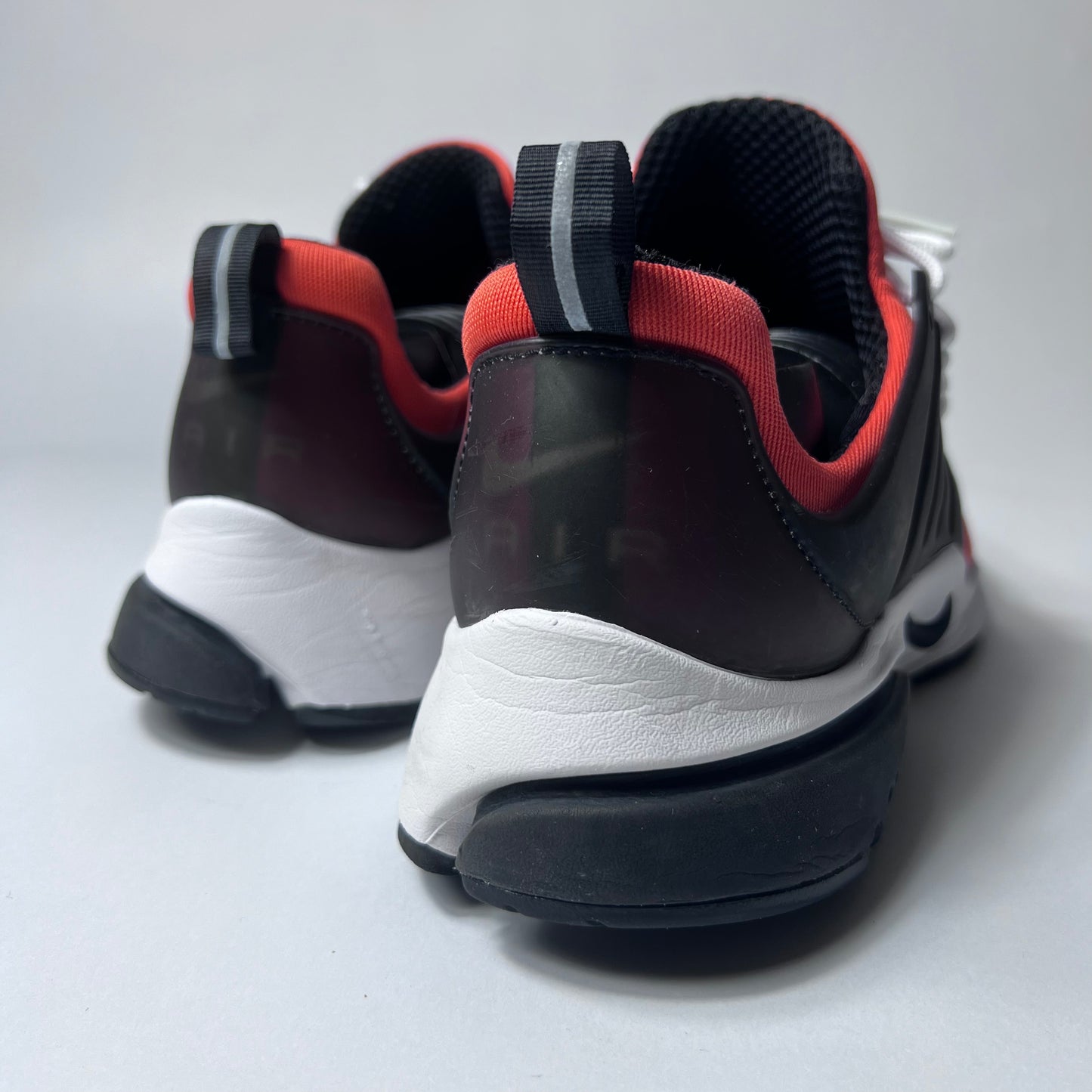 Nike Air Presto Orange Black CT3550-800 Größe 42,5 - Cats on Stacks VNTG