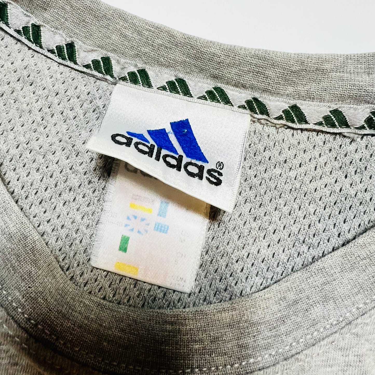 Adidas Vintage 90s Big Stripes Logo T-Shirt grau L / XL