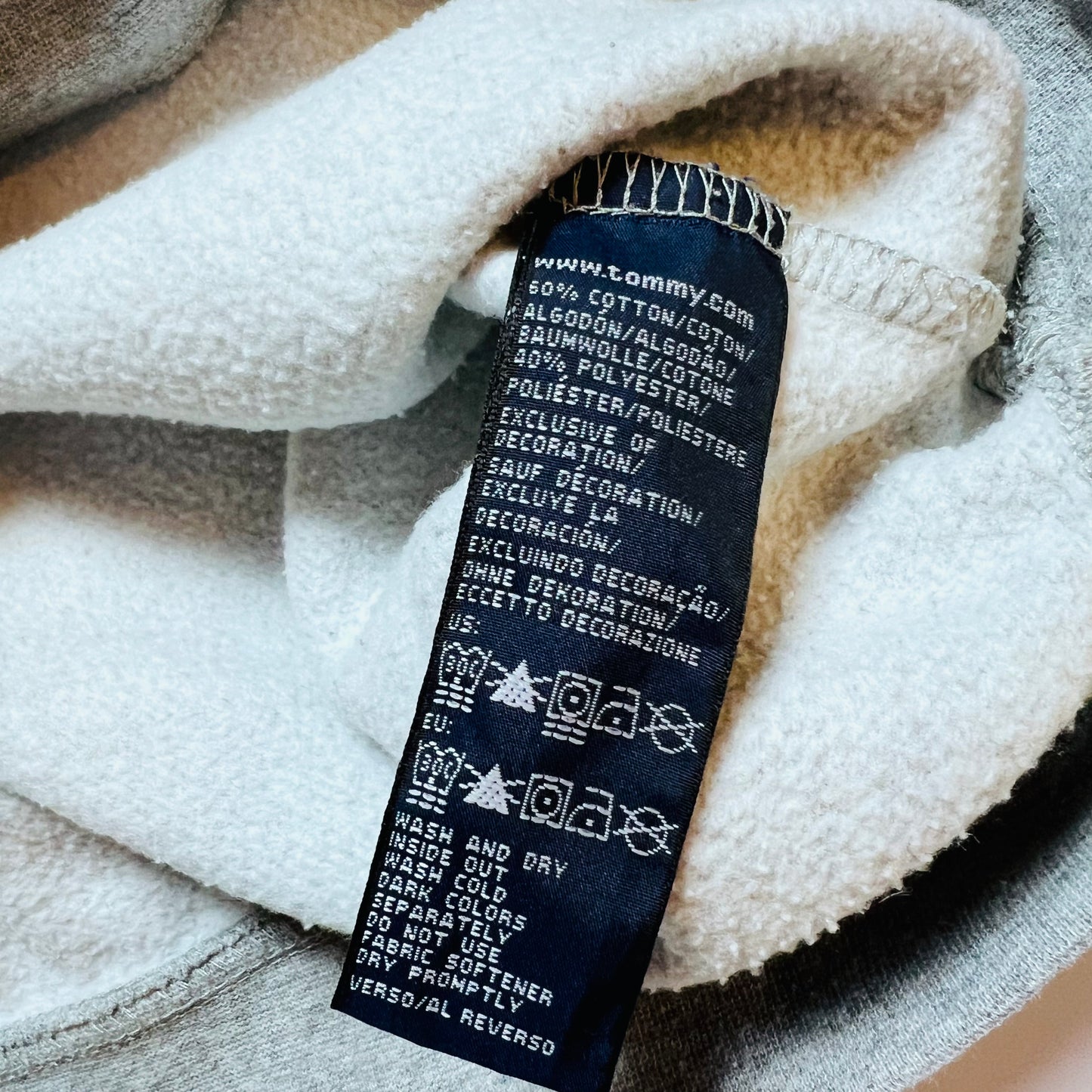 Tommy Hilfiger Golf Vintage 2000s Y2K 3/4 Zip Pullover grau L / XL - Cats on Stacks VNTG