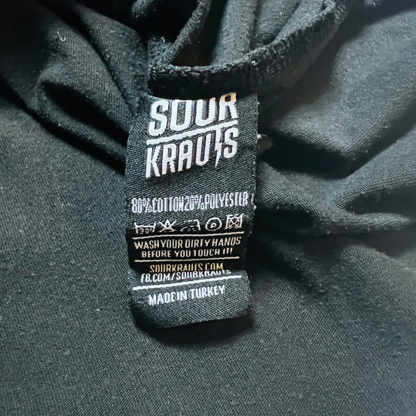 Sourkrauts Racing Skull Retro T-Shirt schwarz M / L - Cats on Stacks VNTG