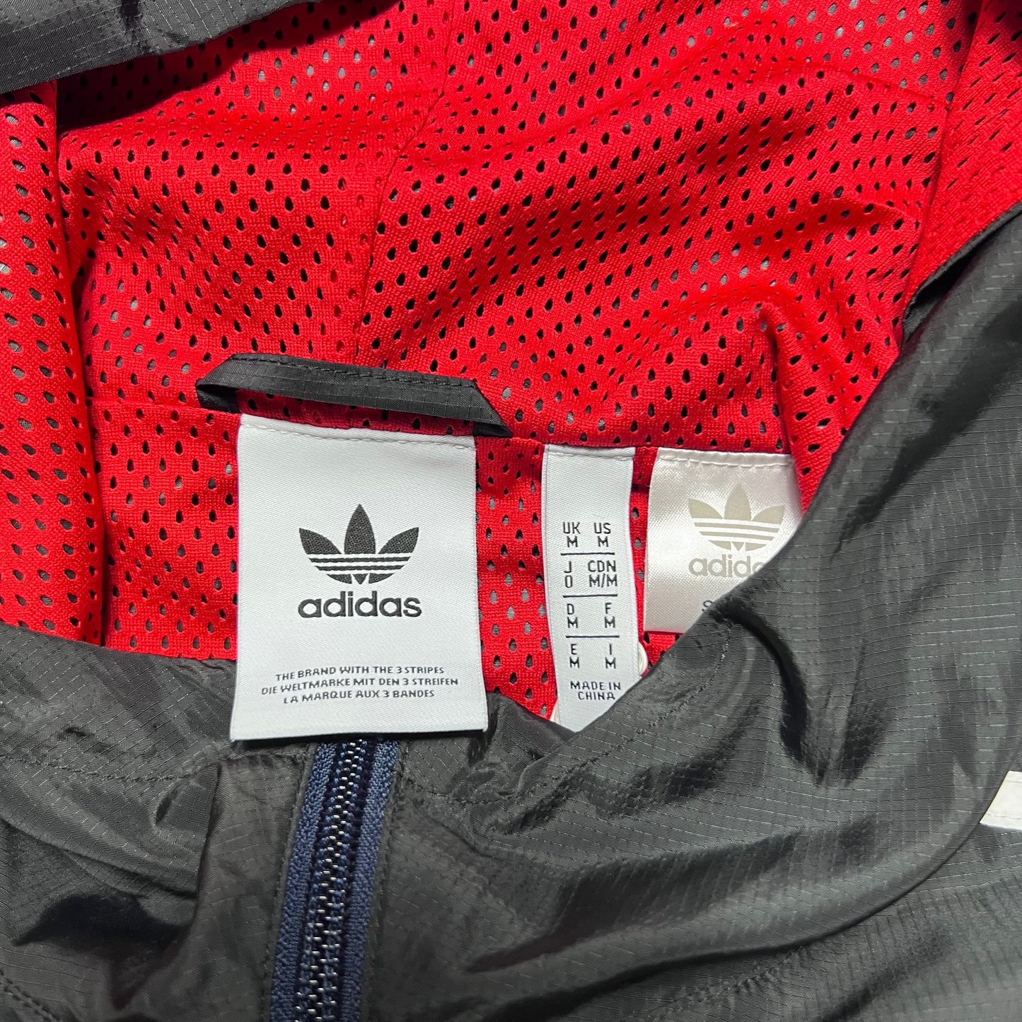 Adidas Black Camo Tracking Jacke M - Cats on Stacks VNTG