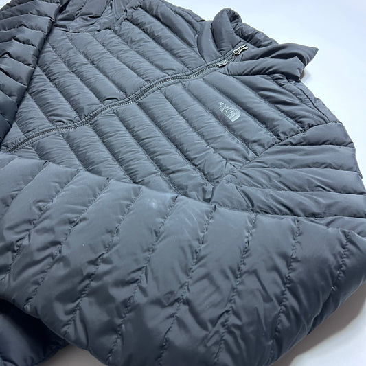 The North Face 700 Daunen Puffer Jacke L Schwarz - Cats on Stacks VNTG