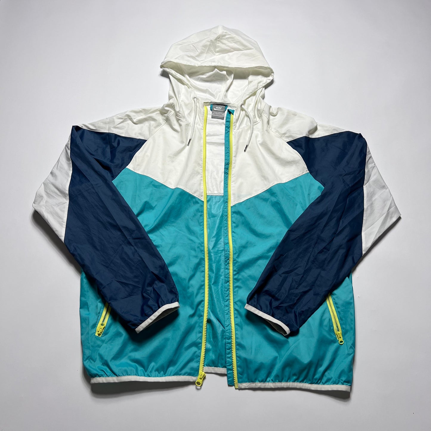 Vintage Nike Pastell Tracking Jacke L - Cats on Stacks VNTG