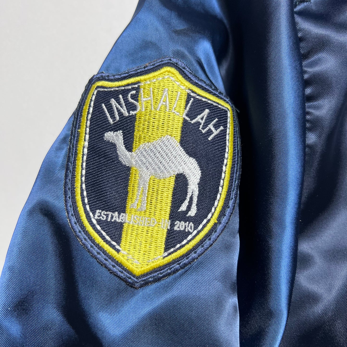 Inshallah Camel College Bomber Jacke M - Cats on Stacks VNTG