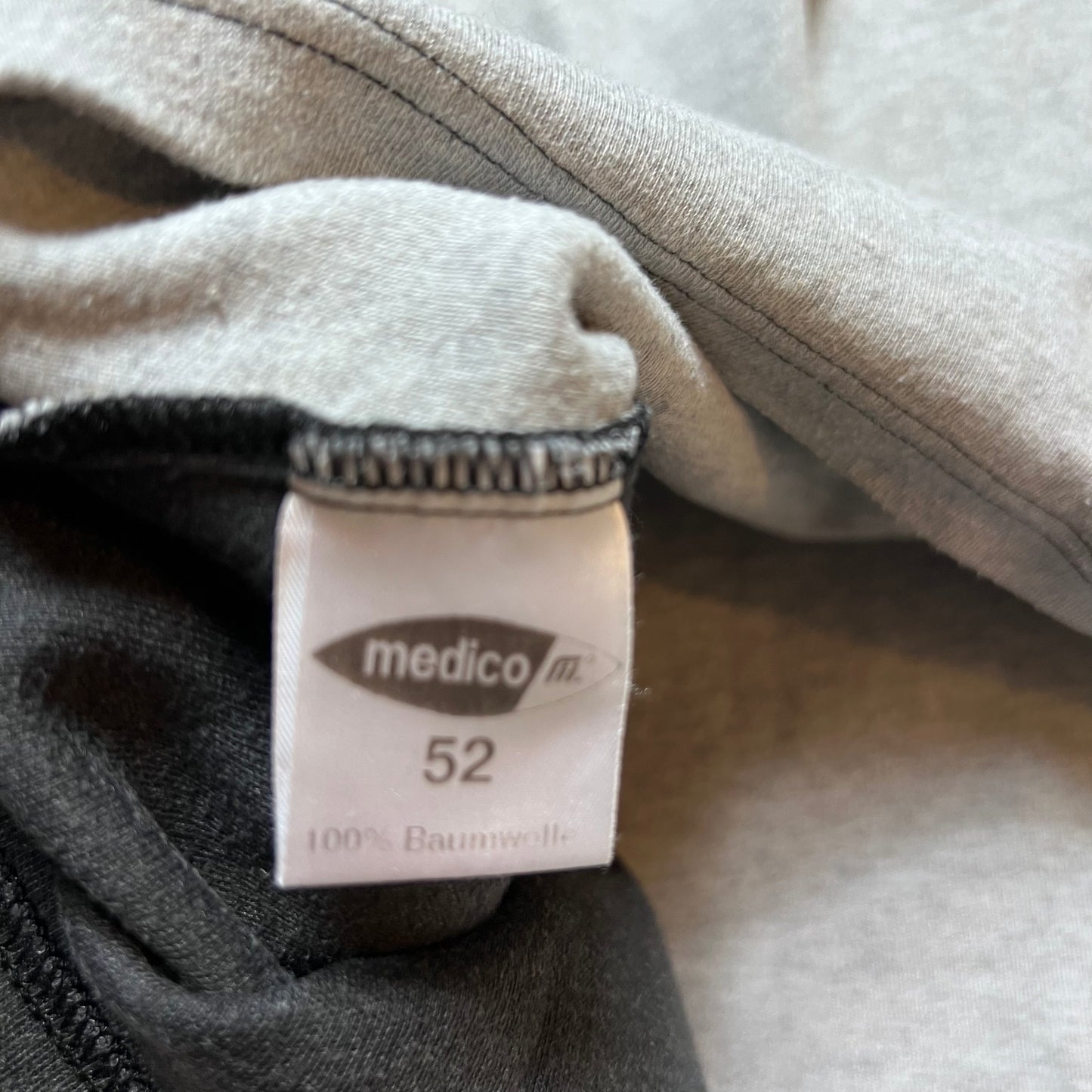 Vintage Snow Motion Light Zipper L - Cats on Stacks VNTG