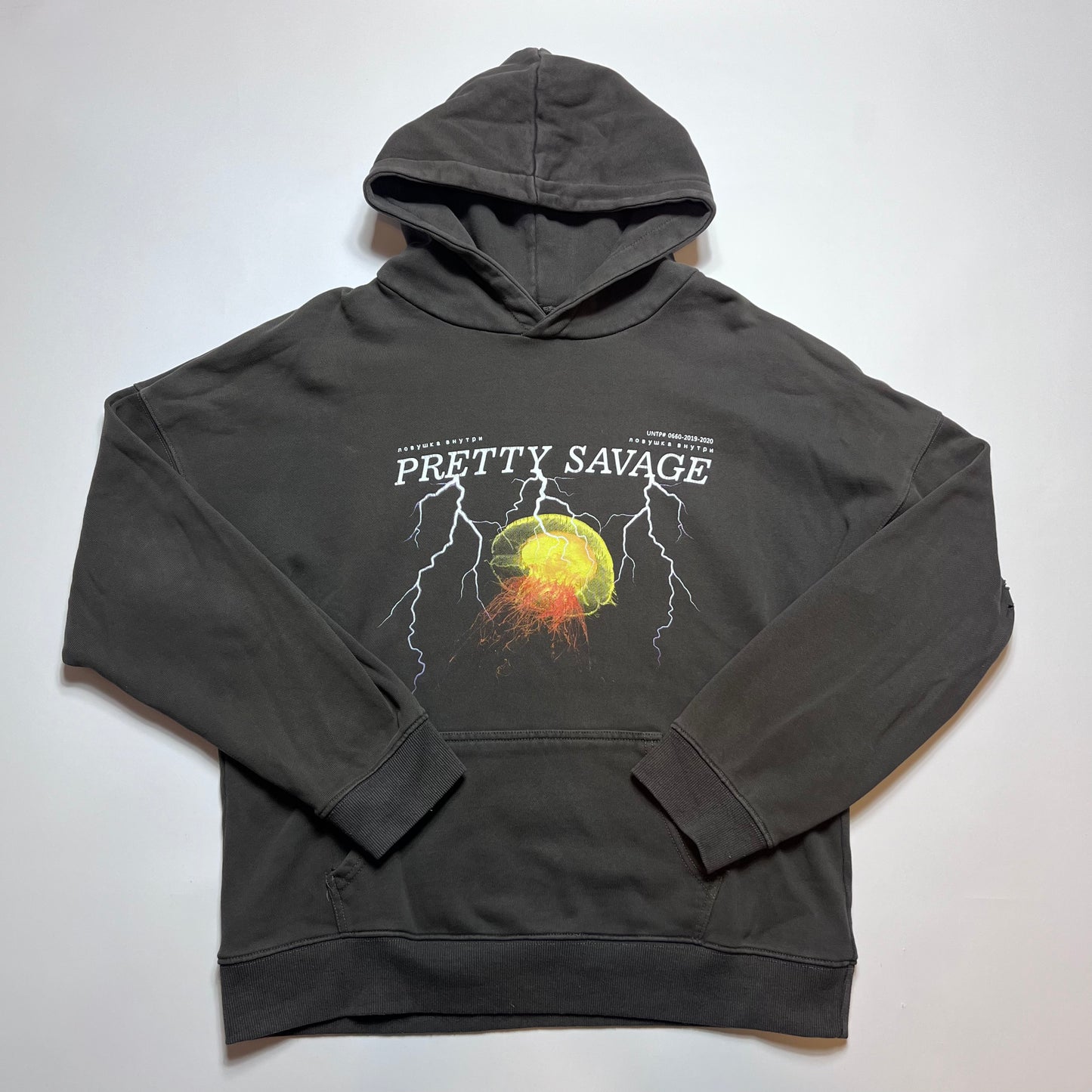 Pretty Savage Gray Hoodie L - Cats on Stacks VNTG