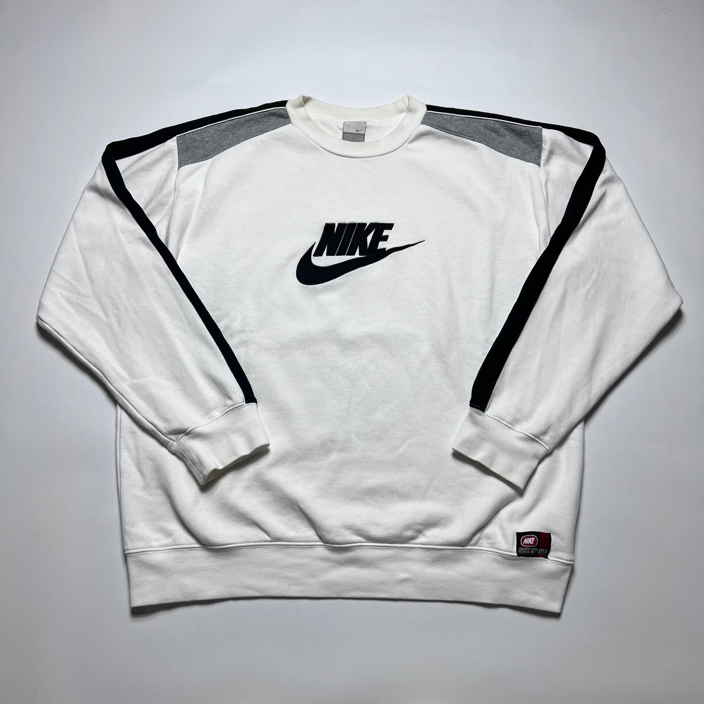 Vintage Y2K Nike Spellout Crewneck XL - Cats on Stacks VNTG