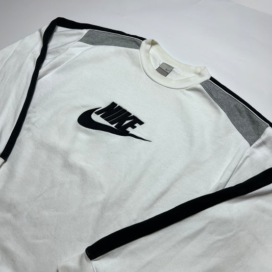 Vintage Y2K Nike Spellout Crewneck XL - Cats on Stacks VNTG