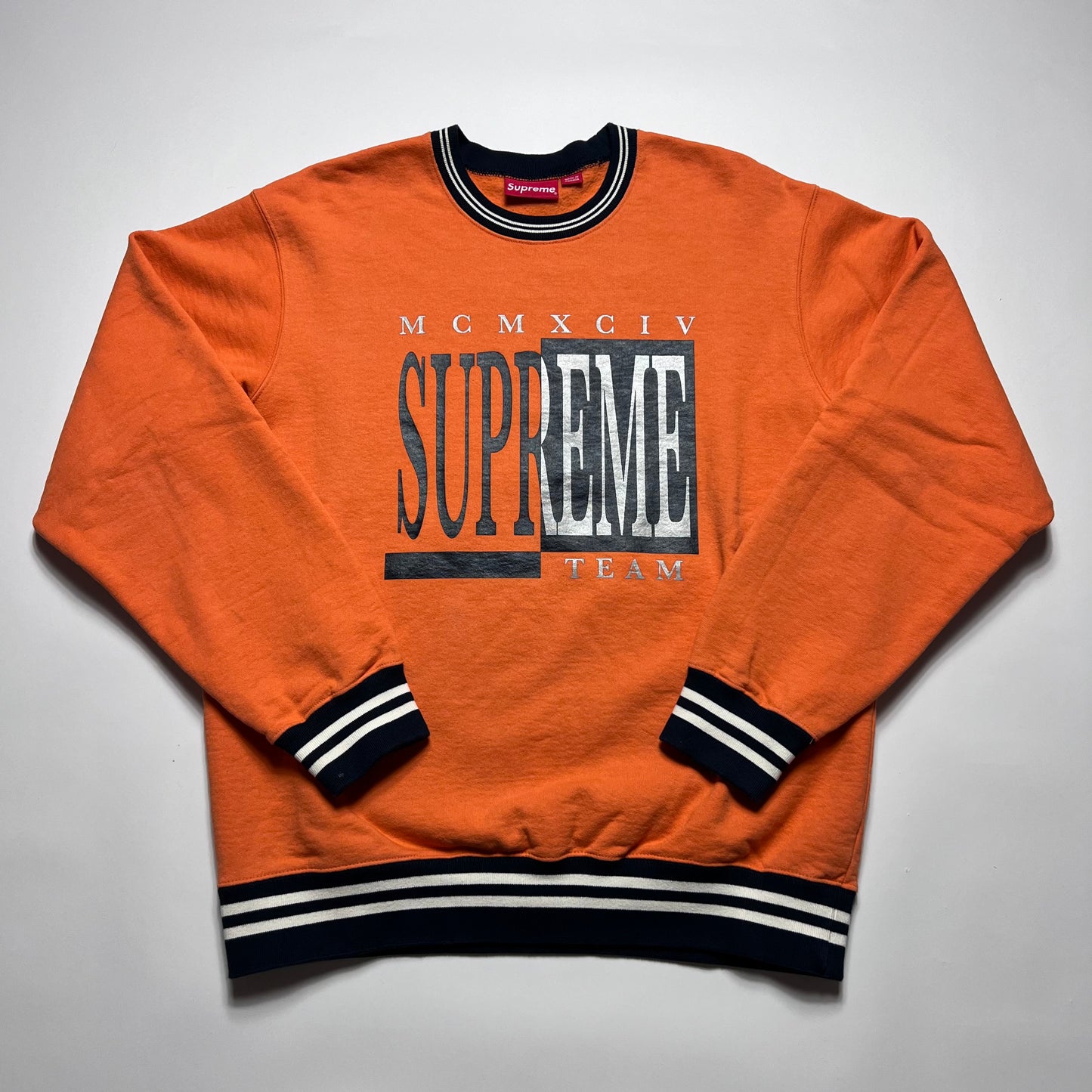 Supreme Team MCMXCIV Orange Crewneck L - Cats on Stacks VNTG