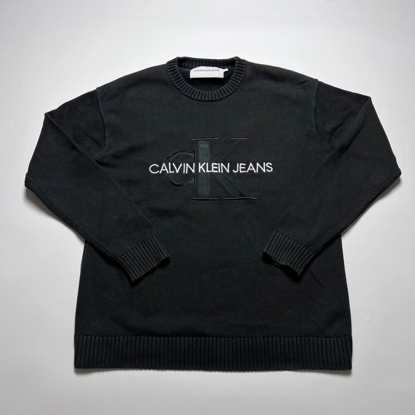 Calvin Klein Jeans Monogram Crewneck M - Cats on Stacks VNTG