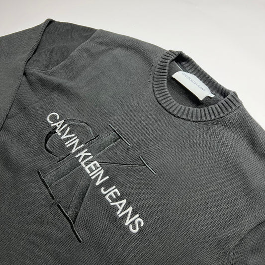Calvin Klein Jeans Monogram Crewneck M - Cats on Stacks VNTG