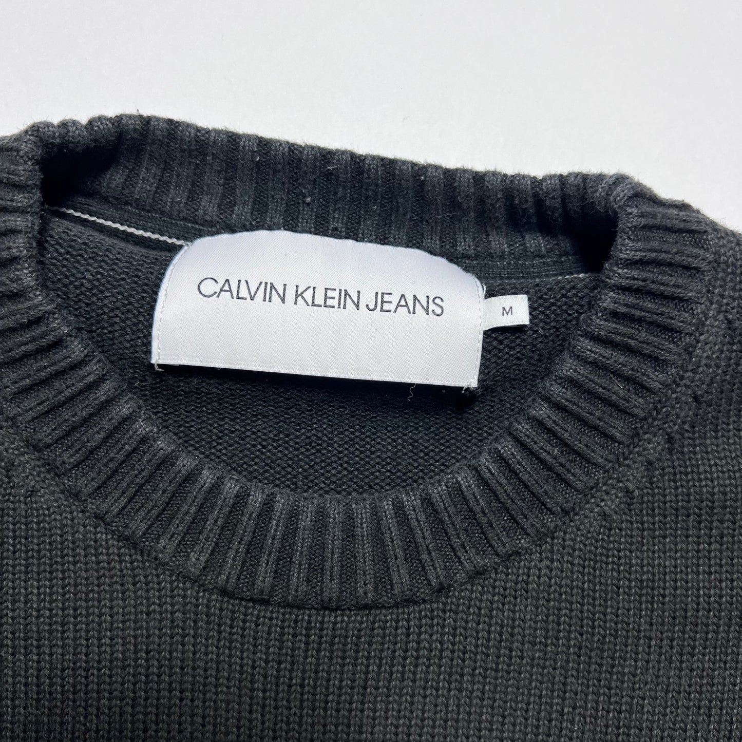 Calvin Klein Jeans Monogram Crewneck M - Cats on Stacks VNTG