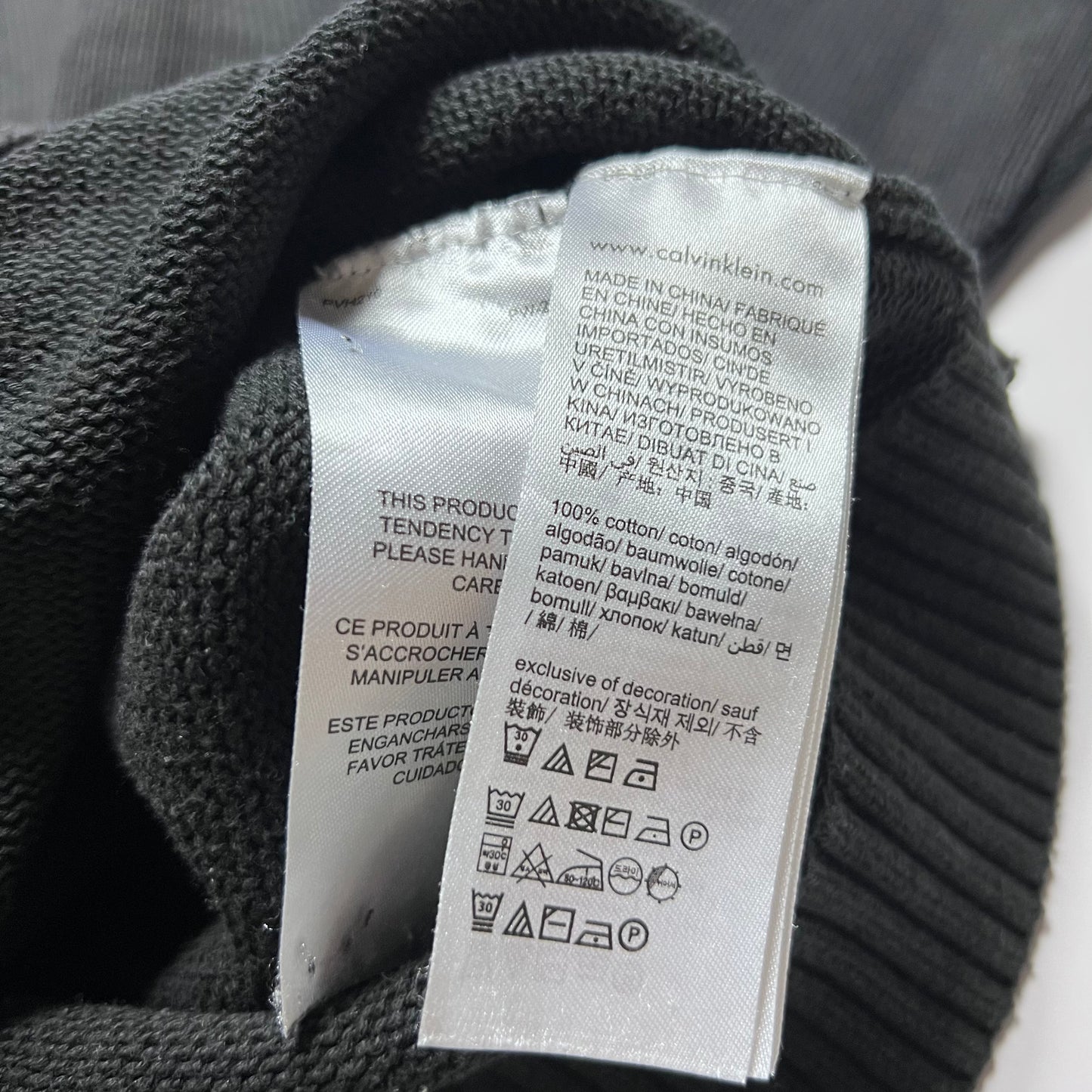 Calvin Klein Jeans Monogram Crewneck M - Cats on Stacks VNTG