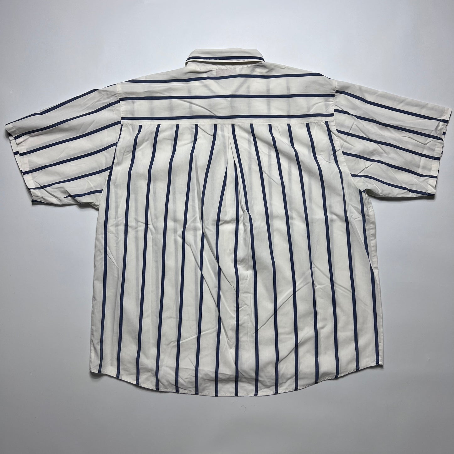 Vintage Venezia Stripe White Navy Hemd XL - Cats on Stacks VNTG