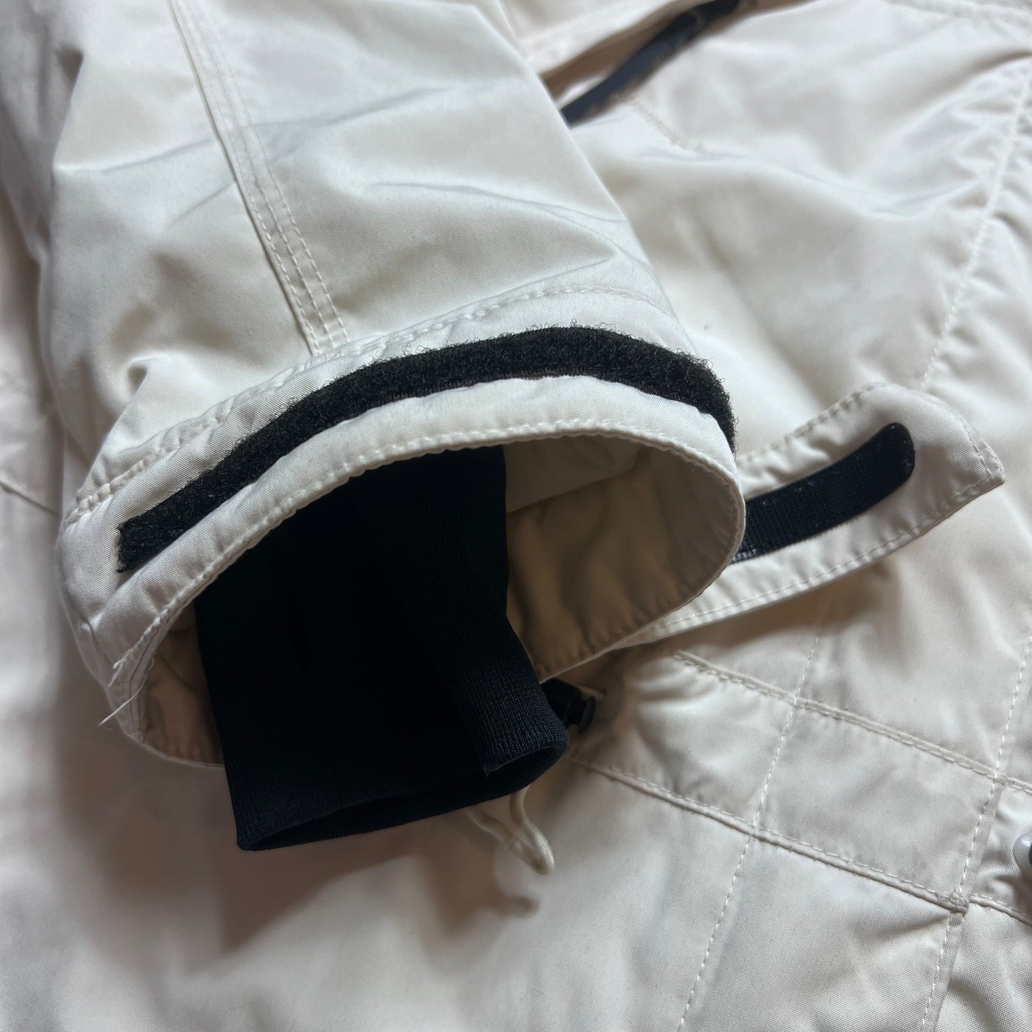 Women´s Nike Vintage Y2K Winterjacke S - Cats on Stacks VNTG