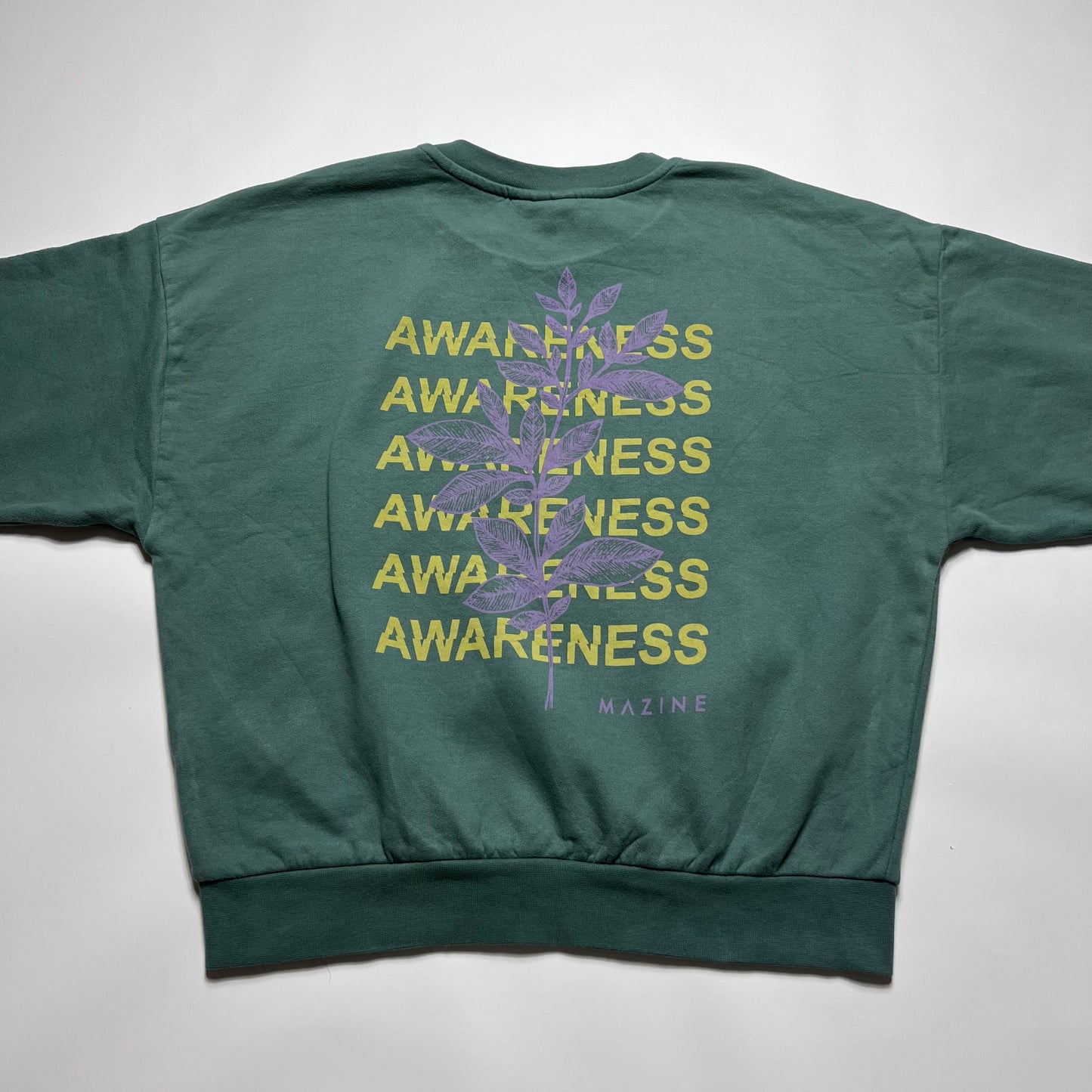Mazine Awareness Green Crewneck L - Cats on Stacks VNTG