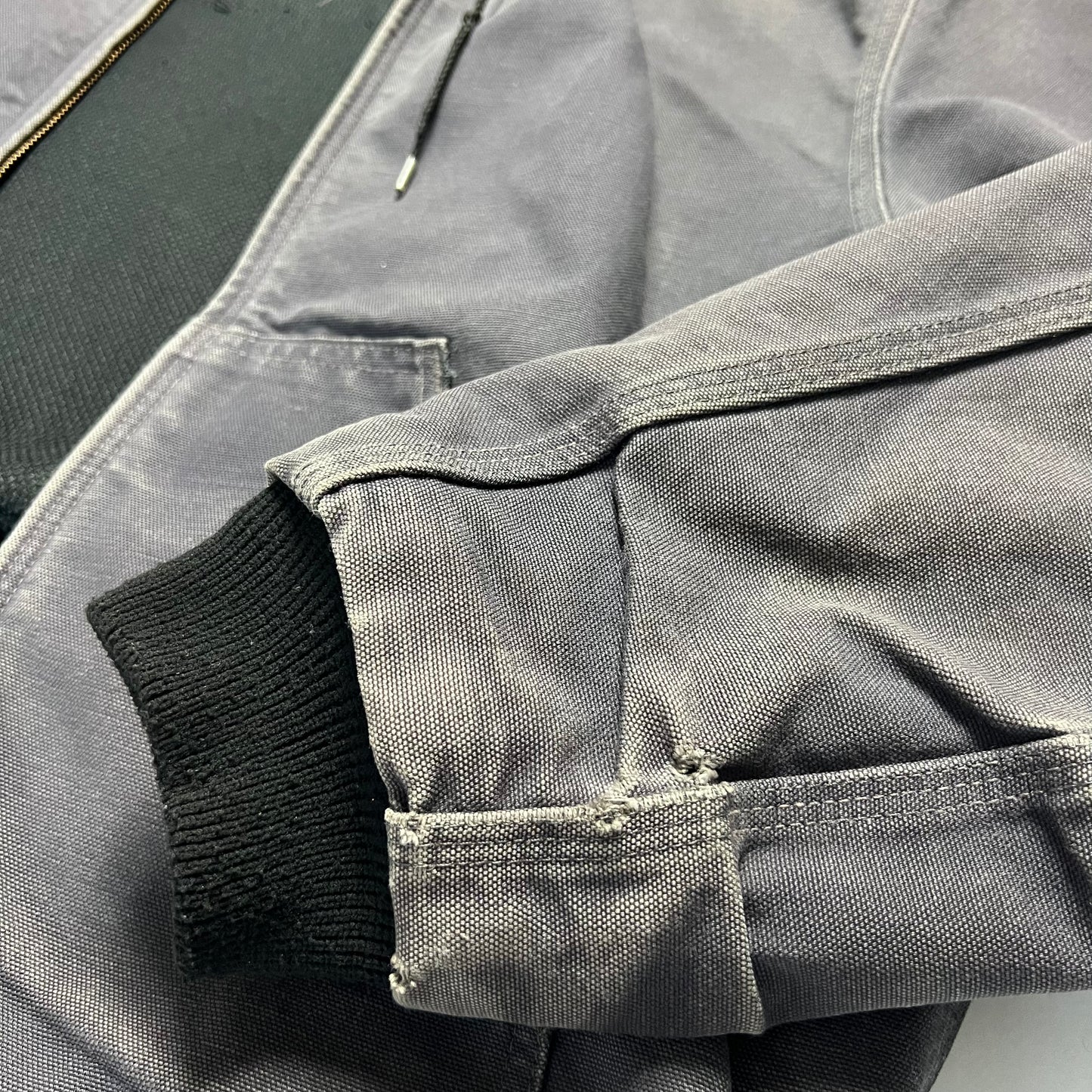 Vintage Carhartt Gray Denim Workwear Jacke XL - Cats on Stacks VNTG