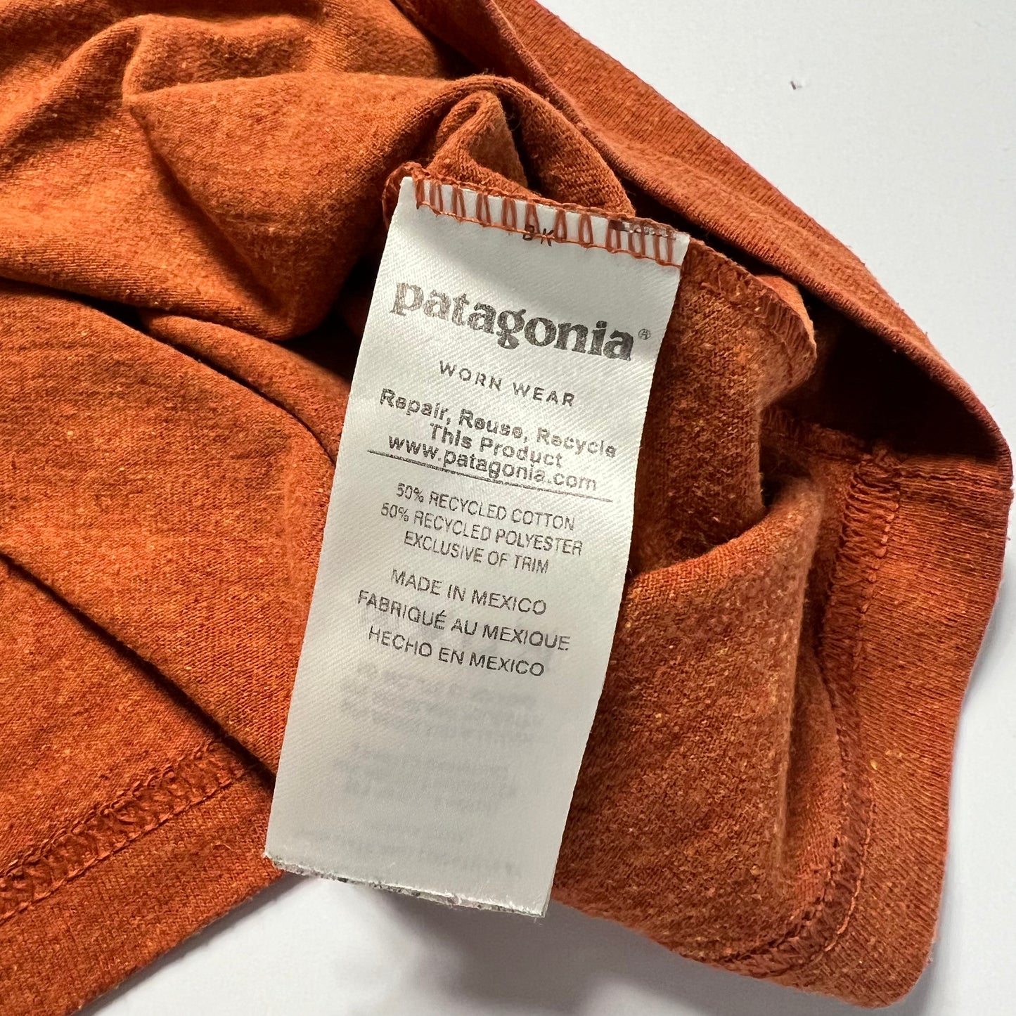 Patagonia Responsibili Brown T-Shirt L - Cats on Stacks VNTG