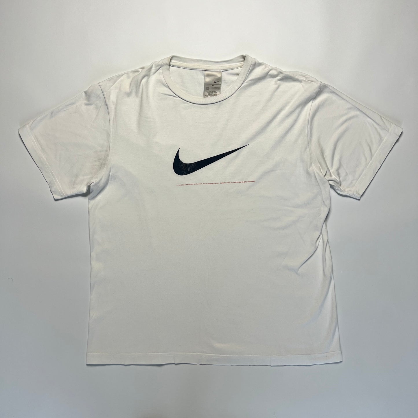 Vintage Y2K Nike Big Swoosh White T-Shirt L / XL - Cats on Stacks VNTG