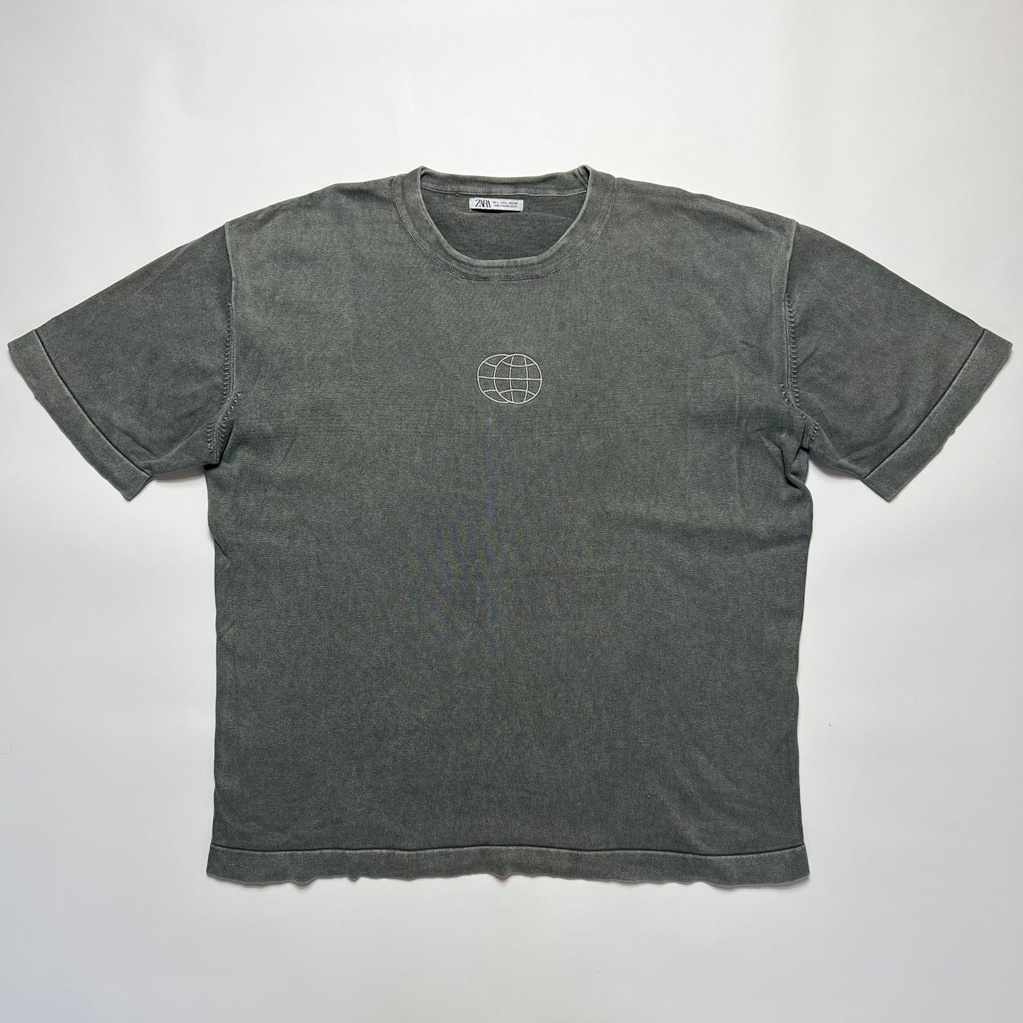 ZARA Heavyweight Gray T-Shirt L - Cats on Stacks VNTG