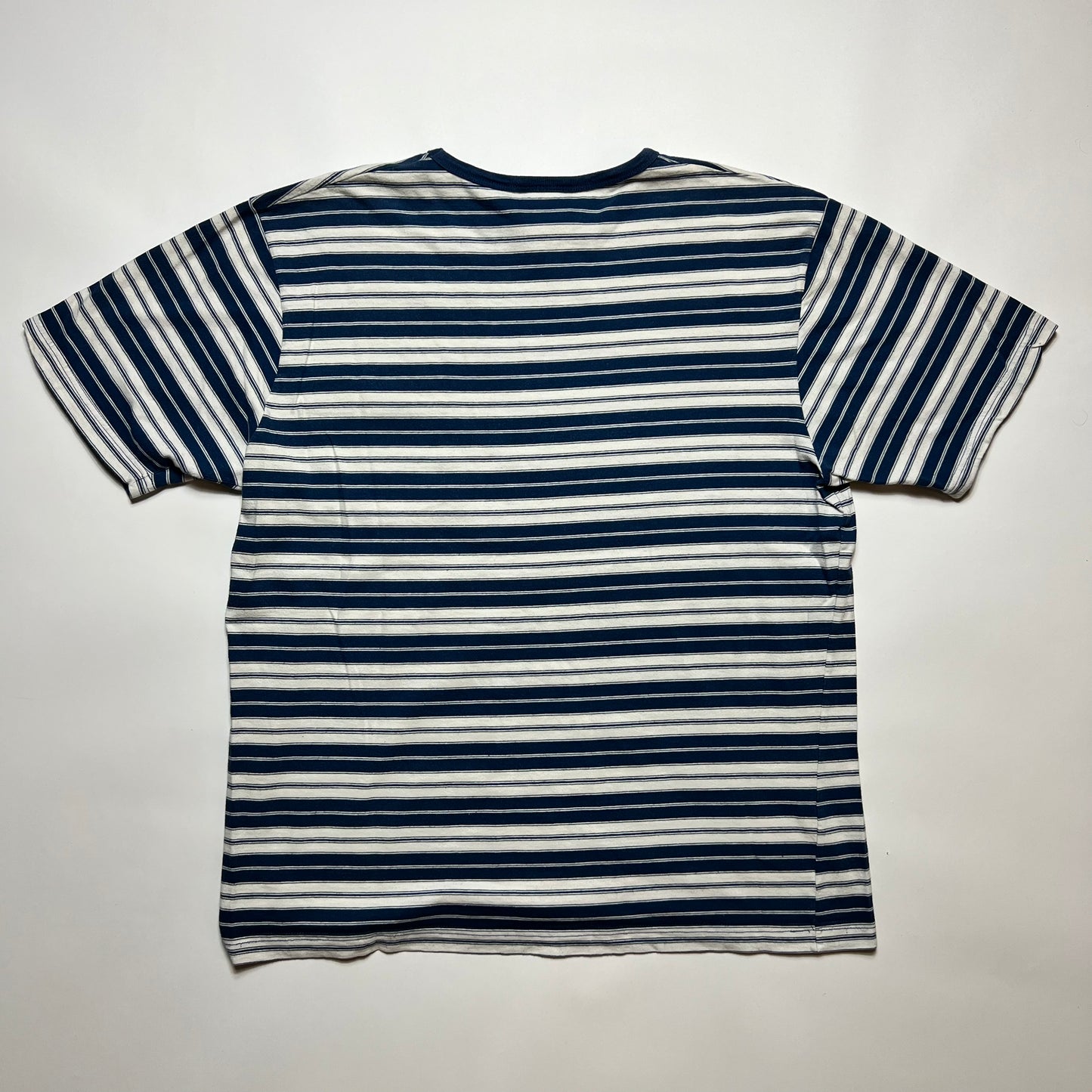 Vintage Carhartt Blue Striped Pocket T-Shirt M - Cats on Stacks VNTG