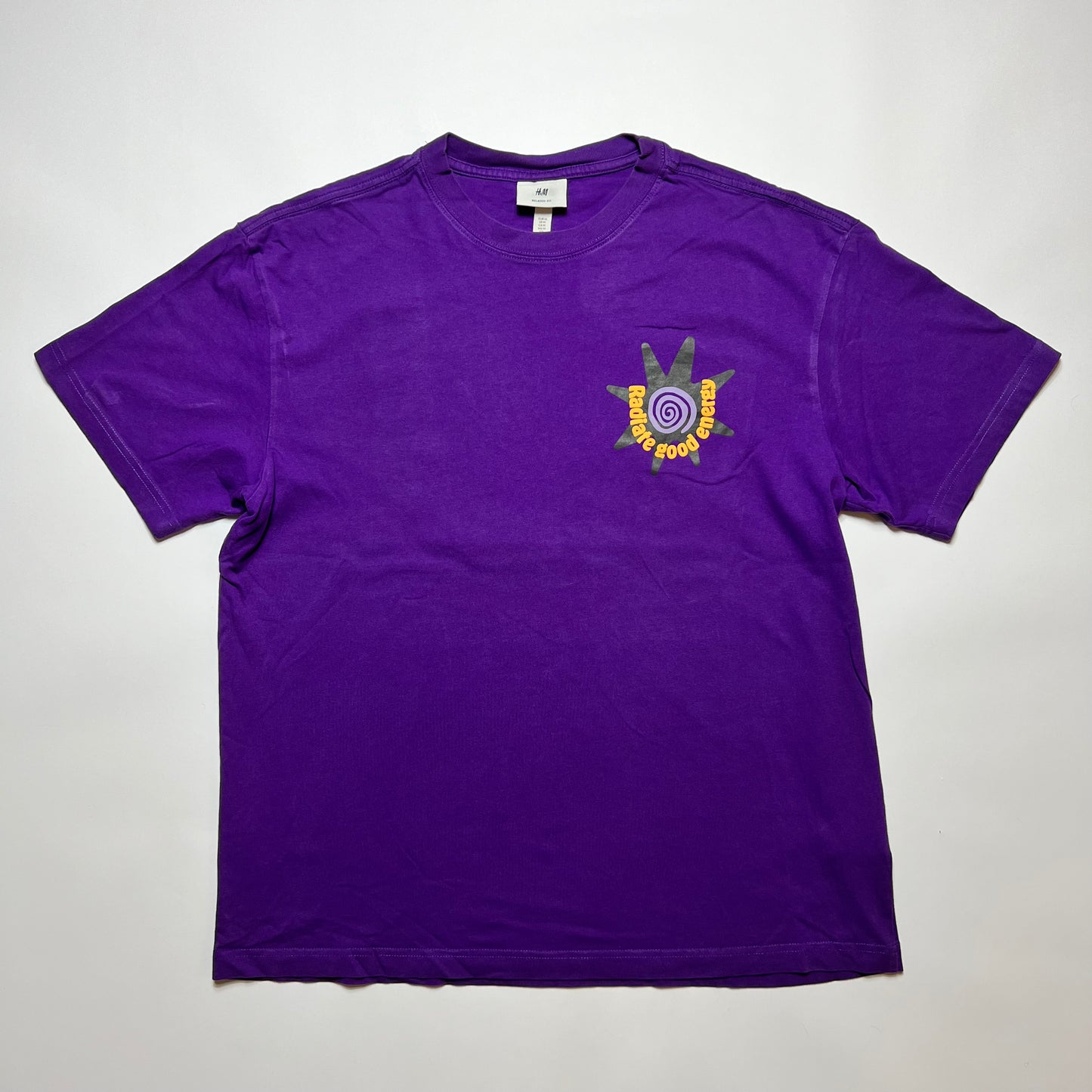 H&M Good Energy Purple T-Shirt M / L - Cats on Stacks VNTG