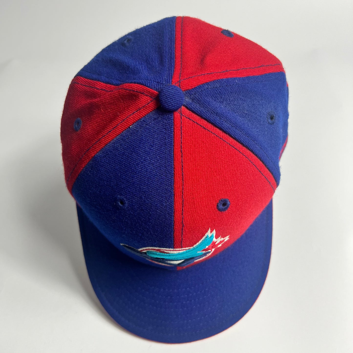 Y2K New Era x Toronto Blue Jays Full Cap 7 1/8 - Cats on Stacks VNTG