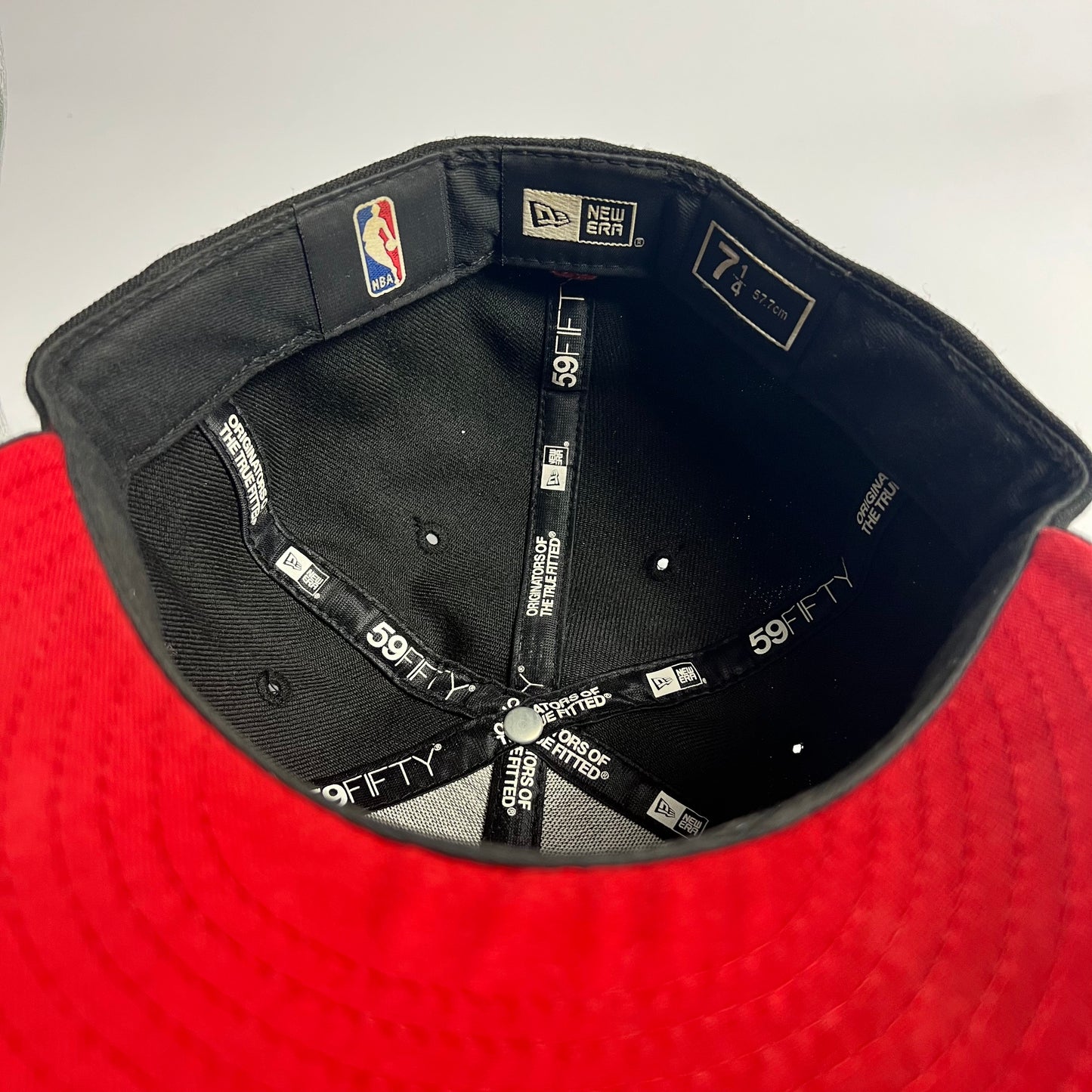 Y2K New Era x Miami Heats Full Cap 7 1/4 - Cats on Stacks VNTG