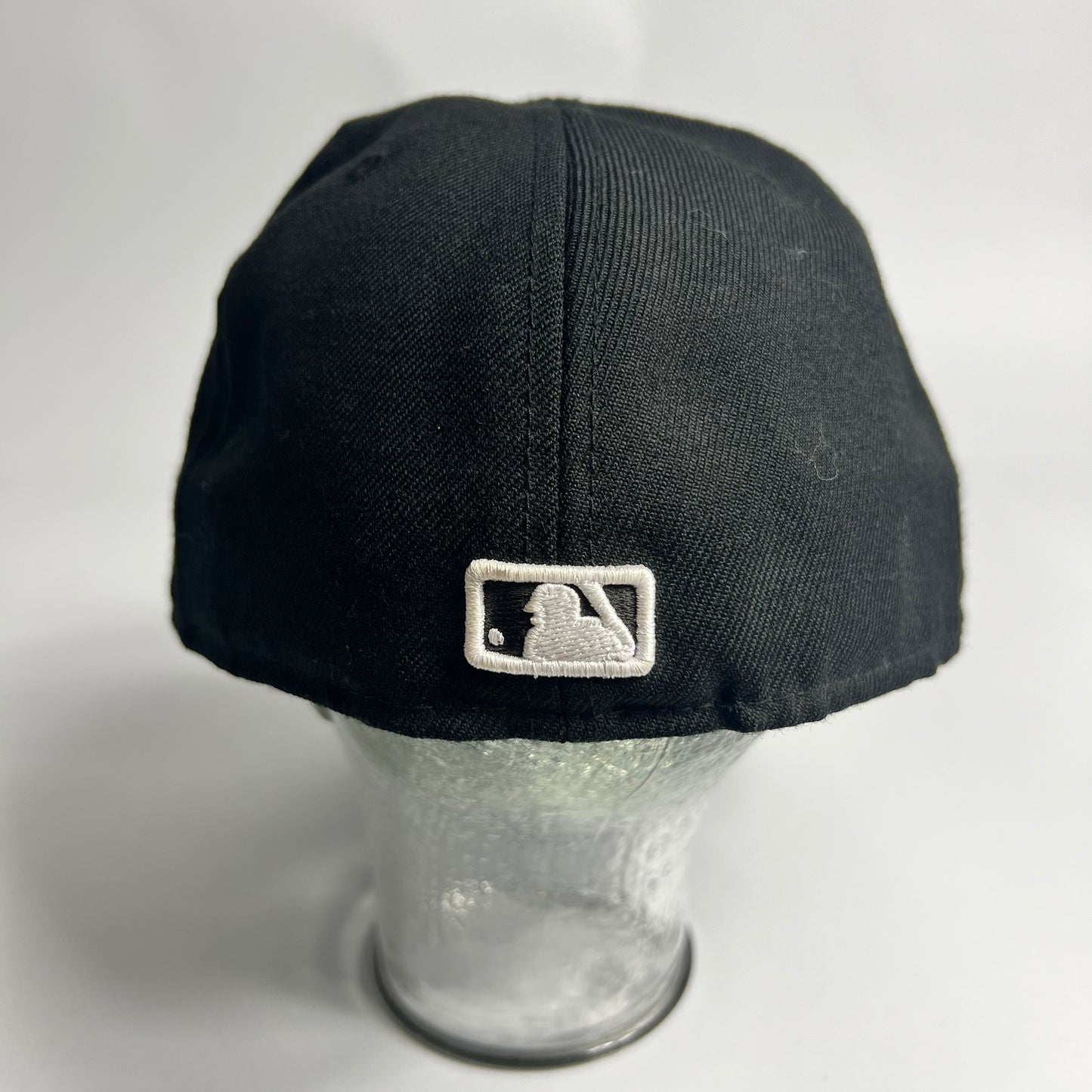Y2K New Era x Chicago White Soxs Full Cap 7 3/8 - Cats on Stacks VNTG