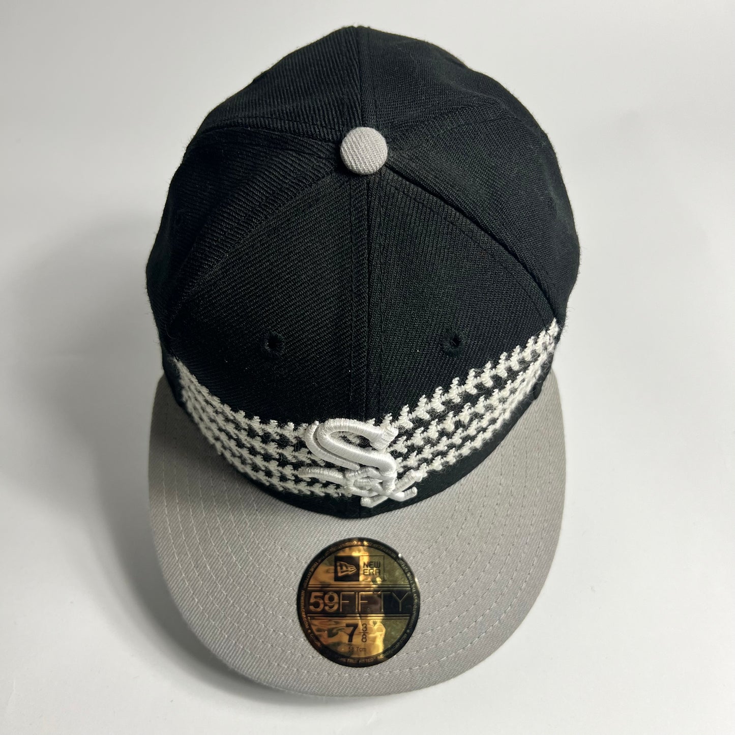 Y2K New Era x Chicago White Soxs Full Cap 7 3/8 - Cats on Stacks VNTG