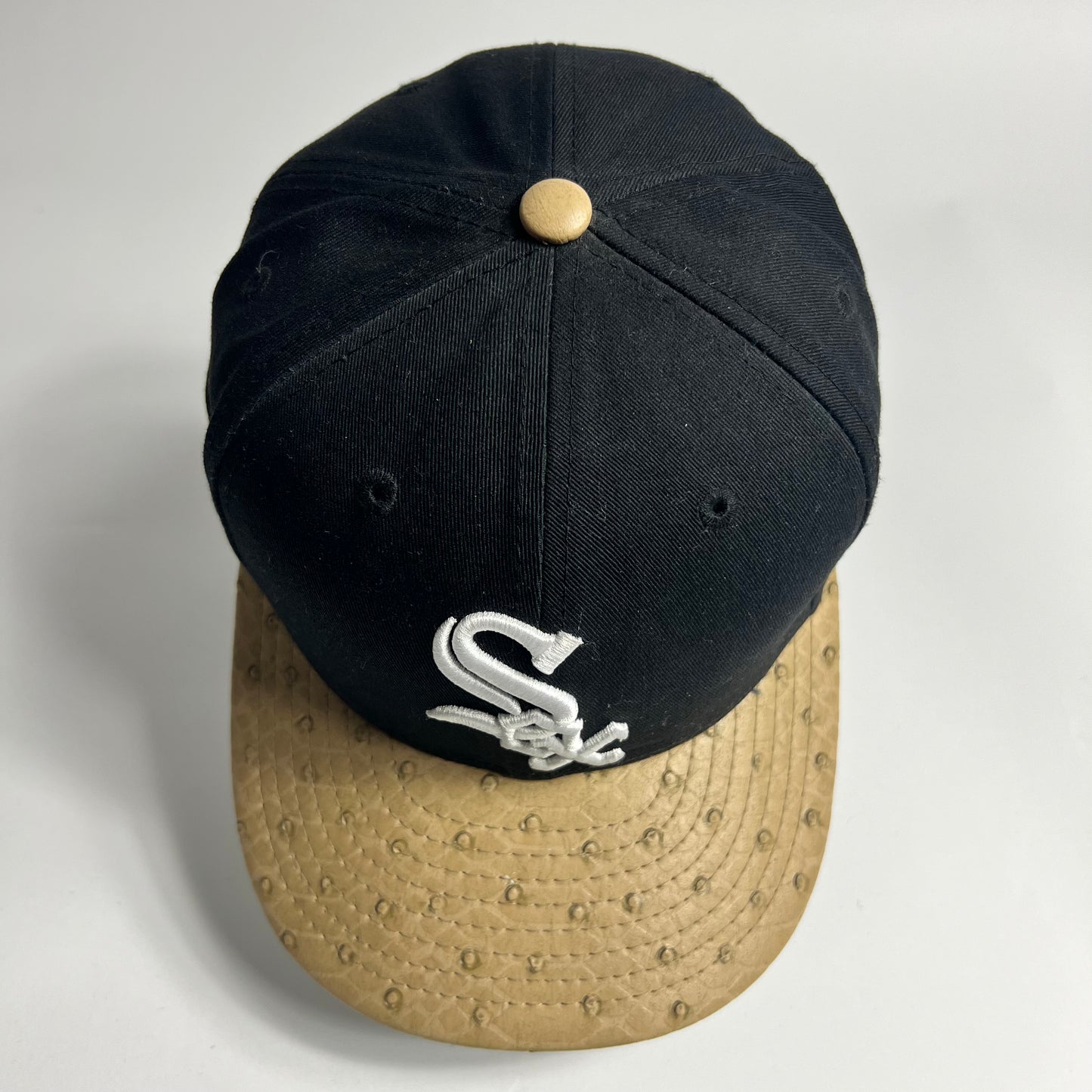 Y2K New Era x Chicago White Sox Strapback Cap - Cats on Stacks VNTG