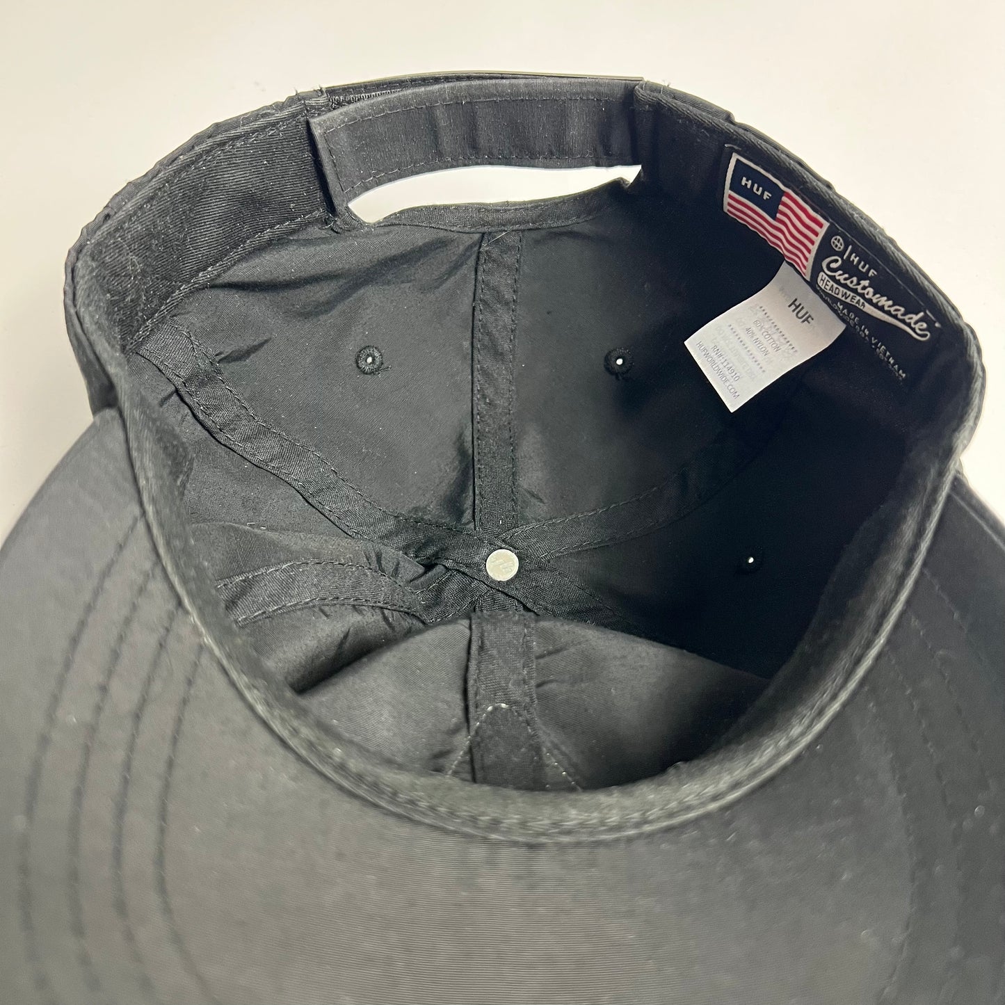 HUF Technology Black Strapback Cap - Cats on Stacks VNTG